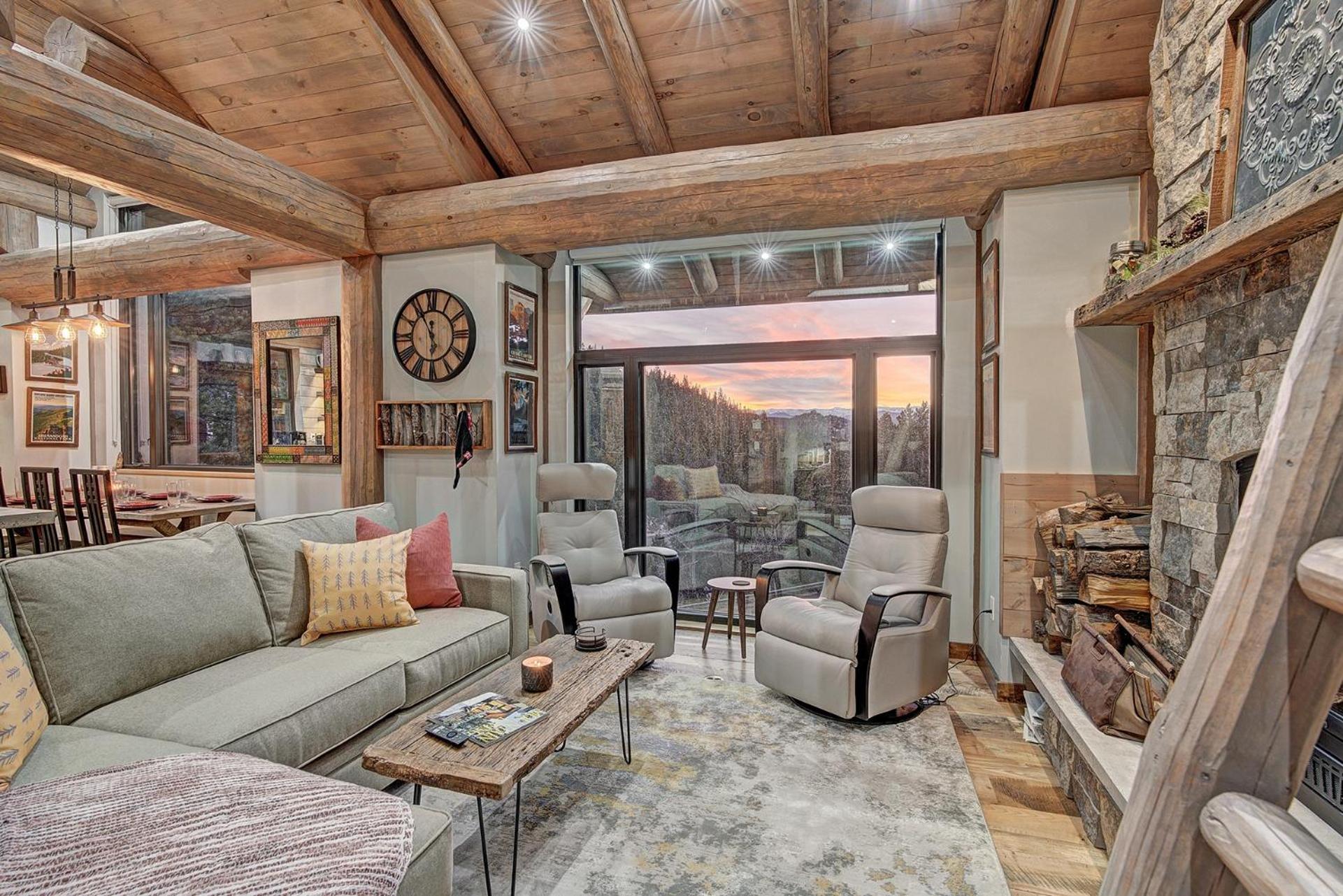 SkyRun Cabin cabin view 4