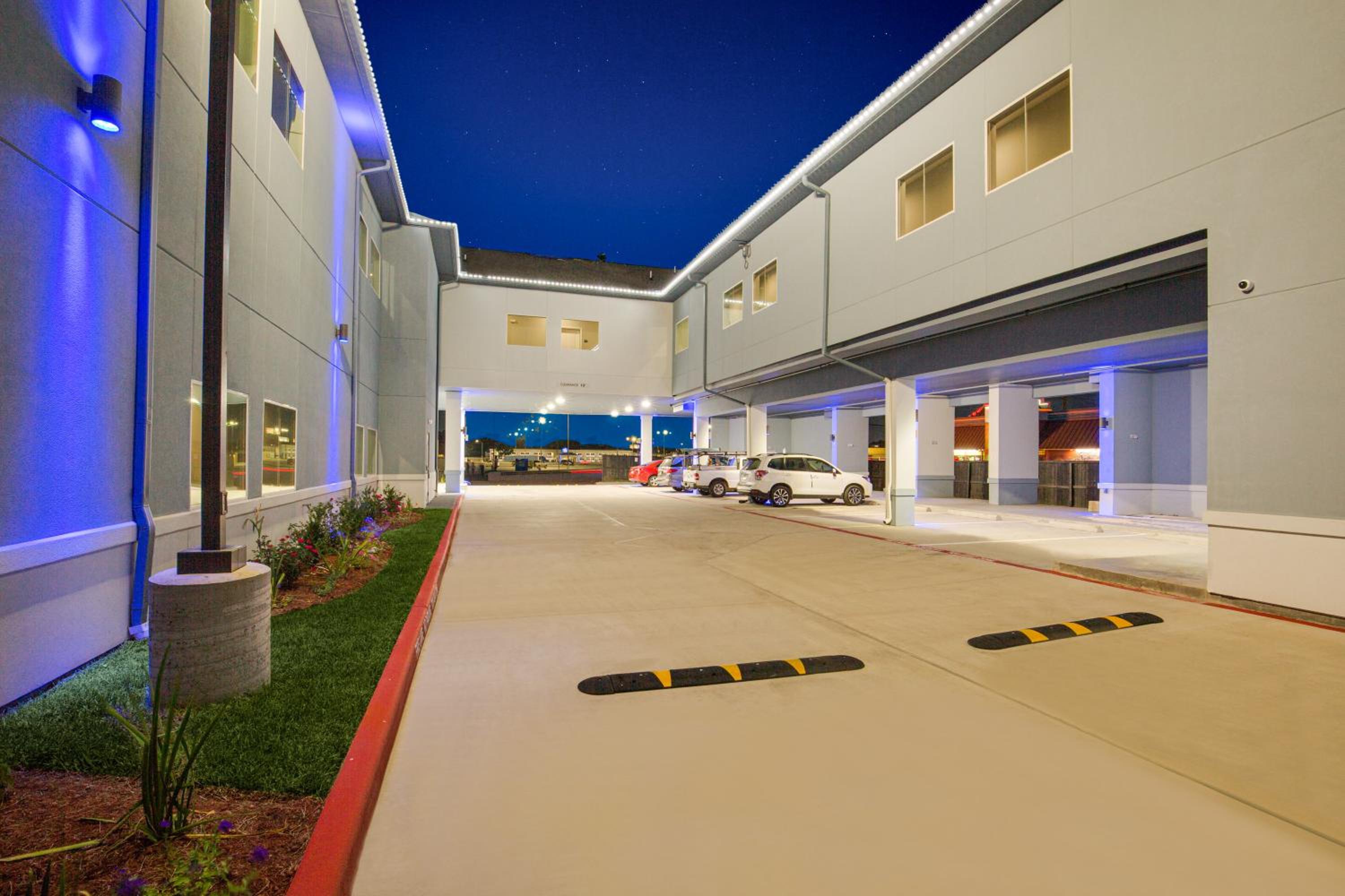 Scottish Inns & Suites Houston, TX - Image 3