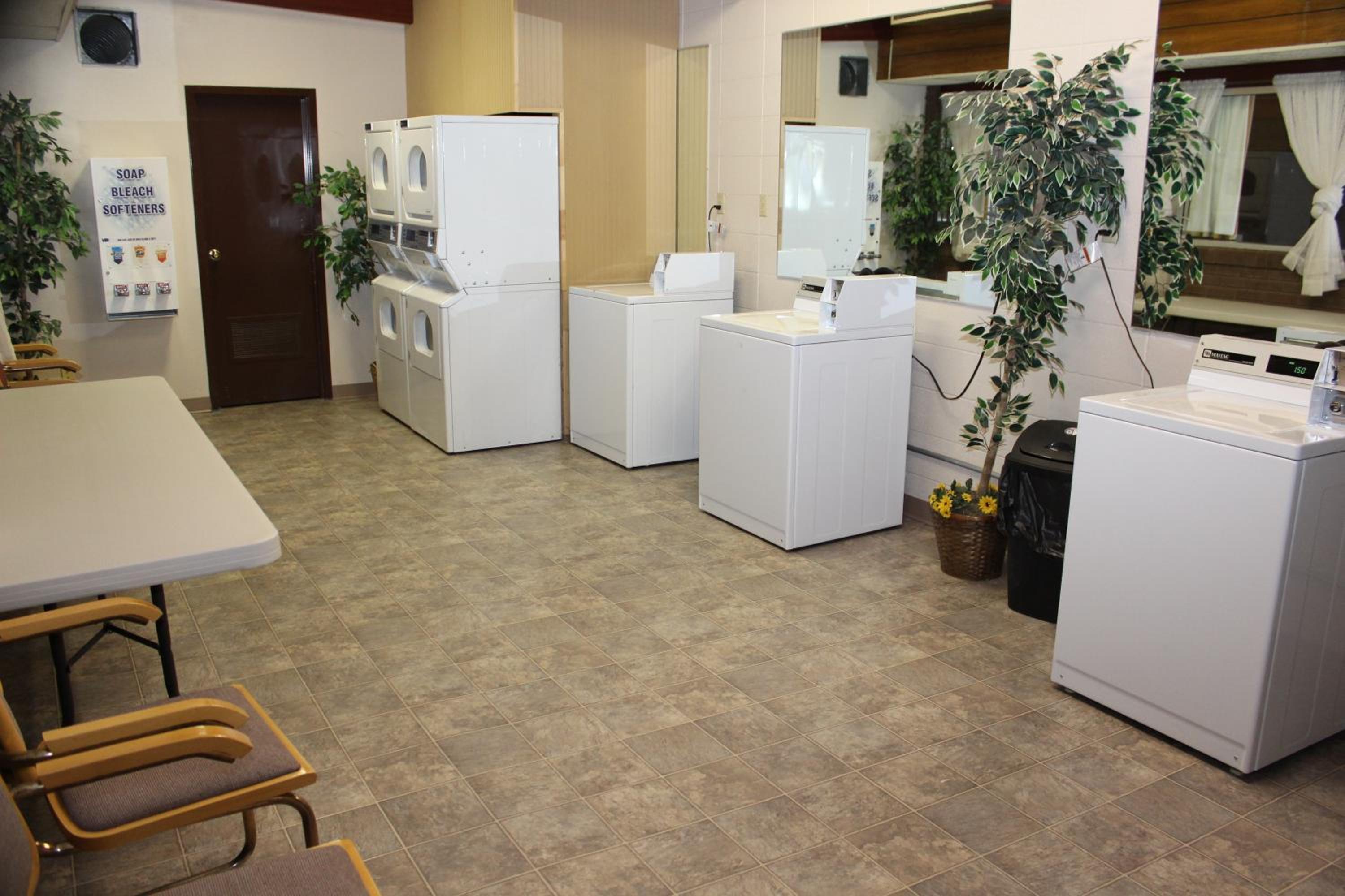 Evanston Vacations - Prairie Inn - Property Image 2