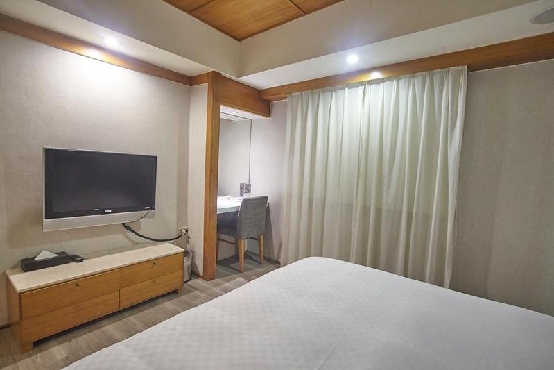 Forward Suites Ⅰ