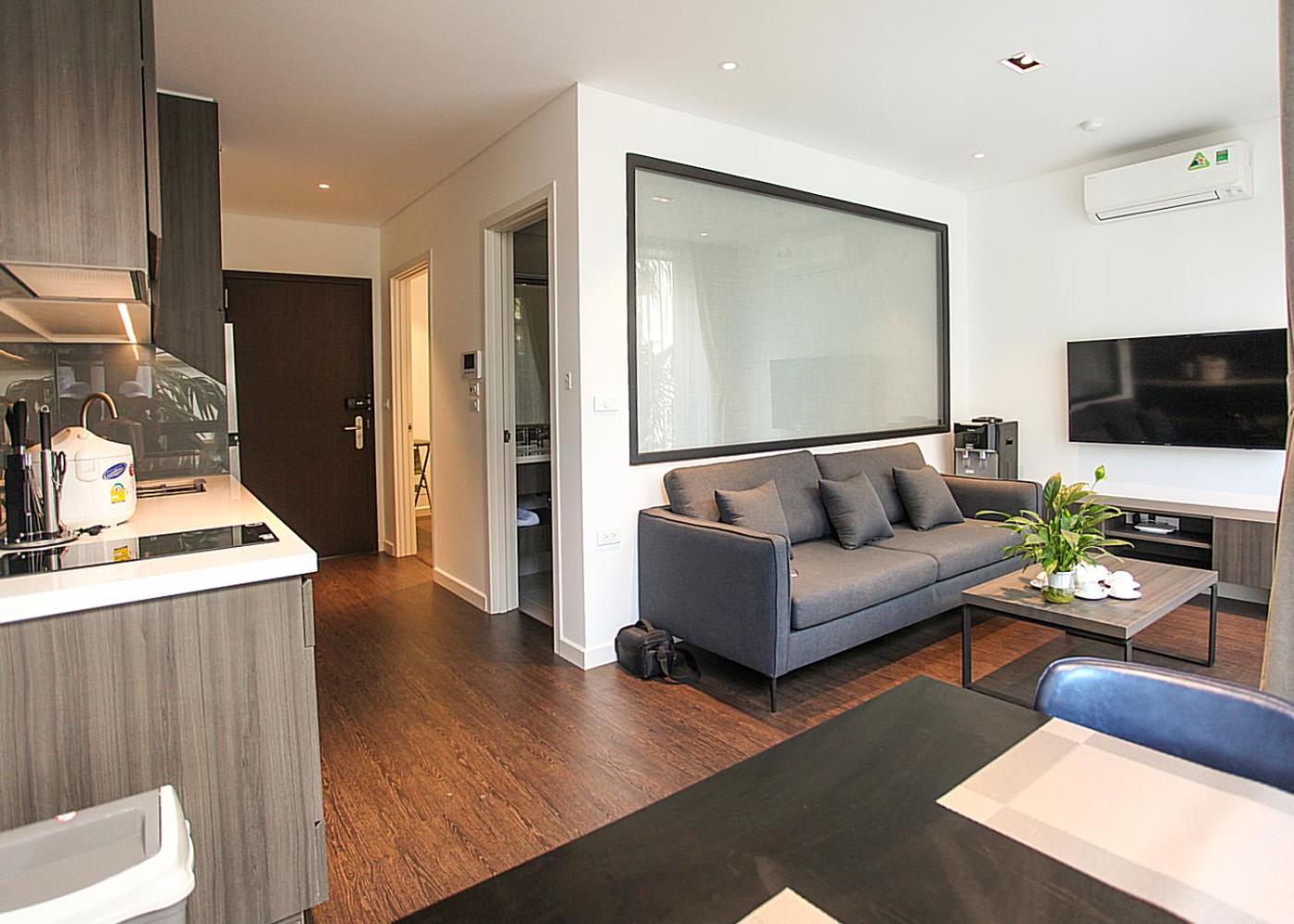 Hanoi Home 3 - Luxury Apartment in Tay Ho street