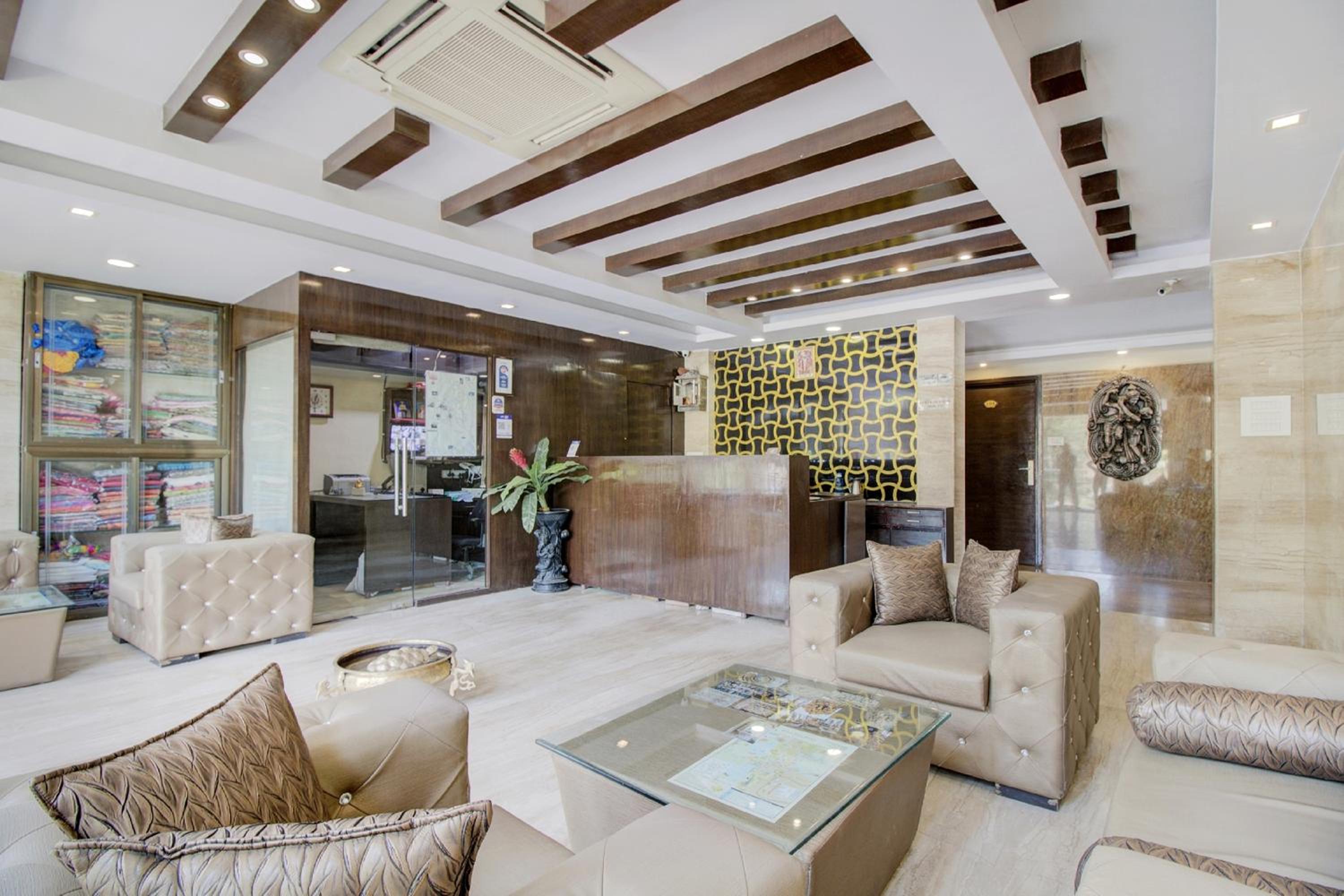 Hotel Royale Palace