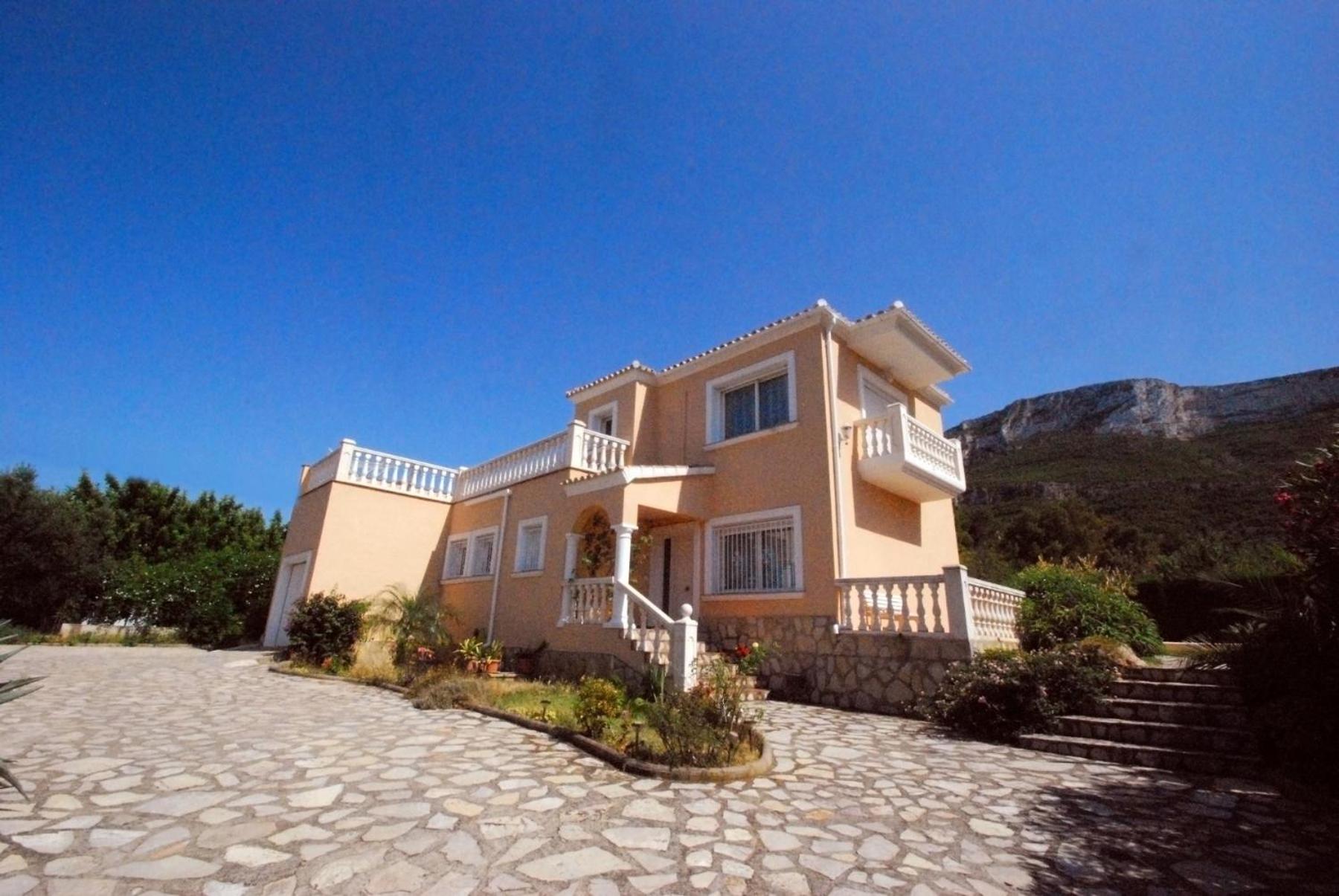 Villa Bugamvilla - Deniasol