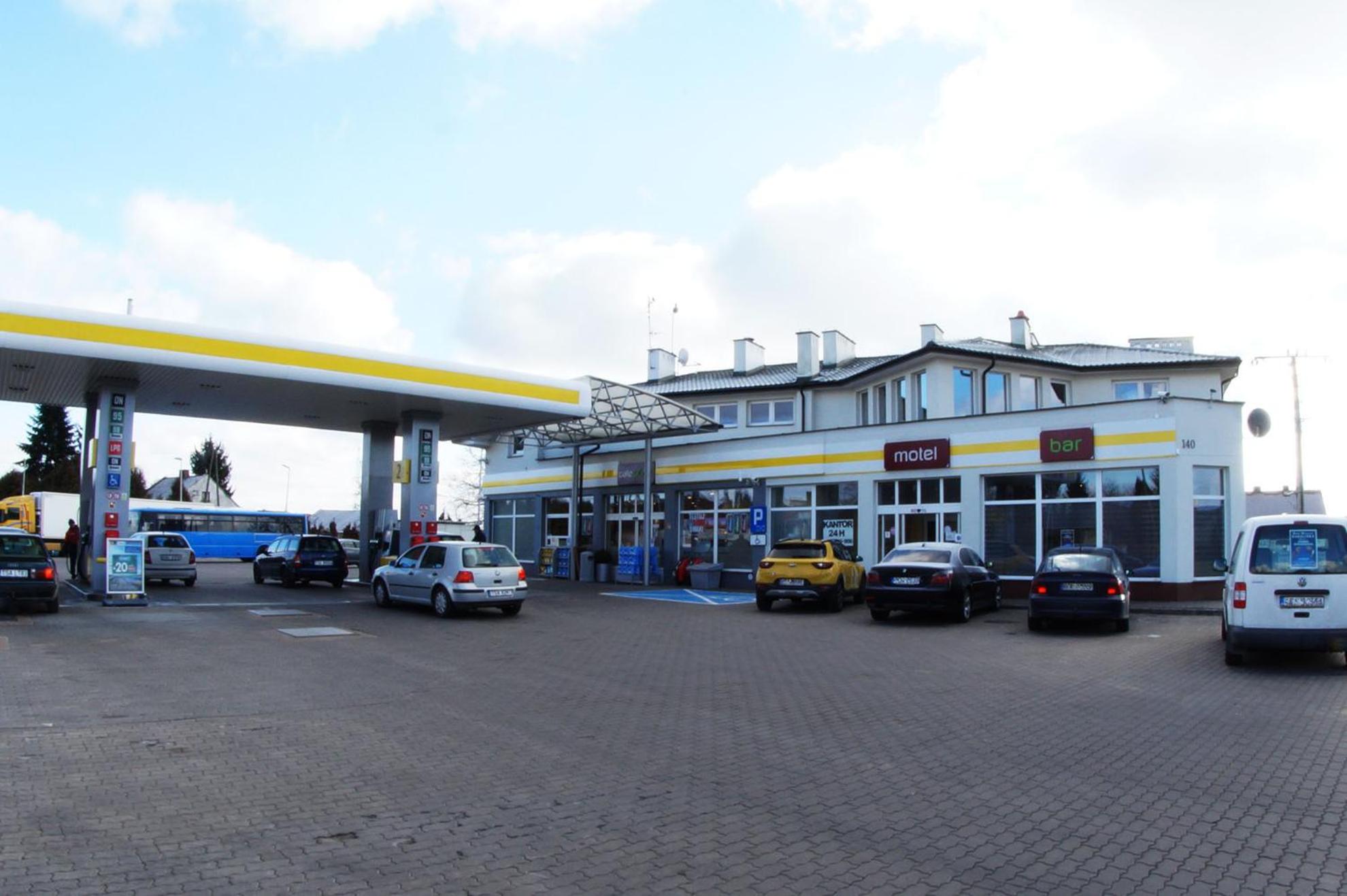 Motel WiG view 2