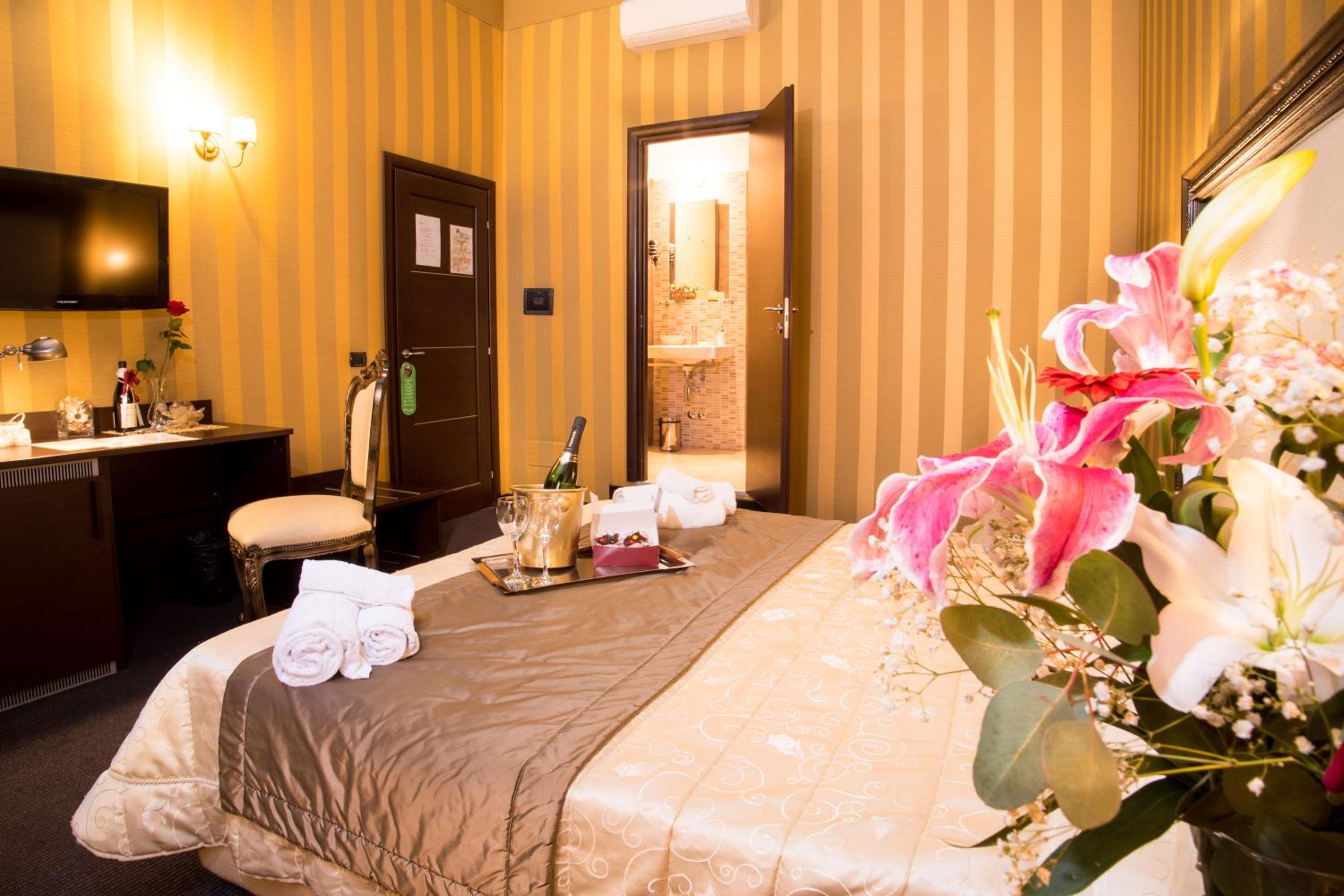 hotel room