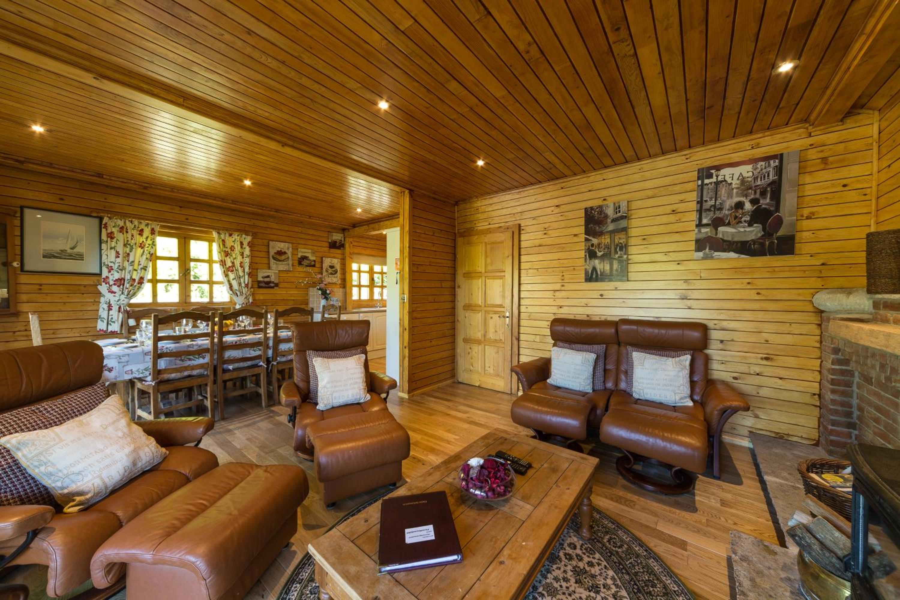 ASH Log Cabin