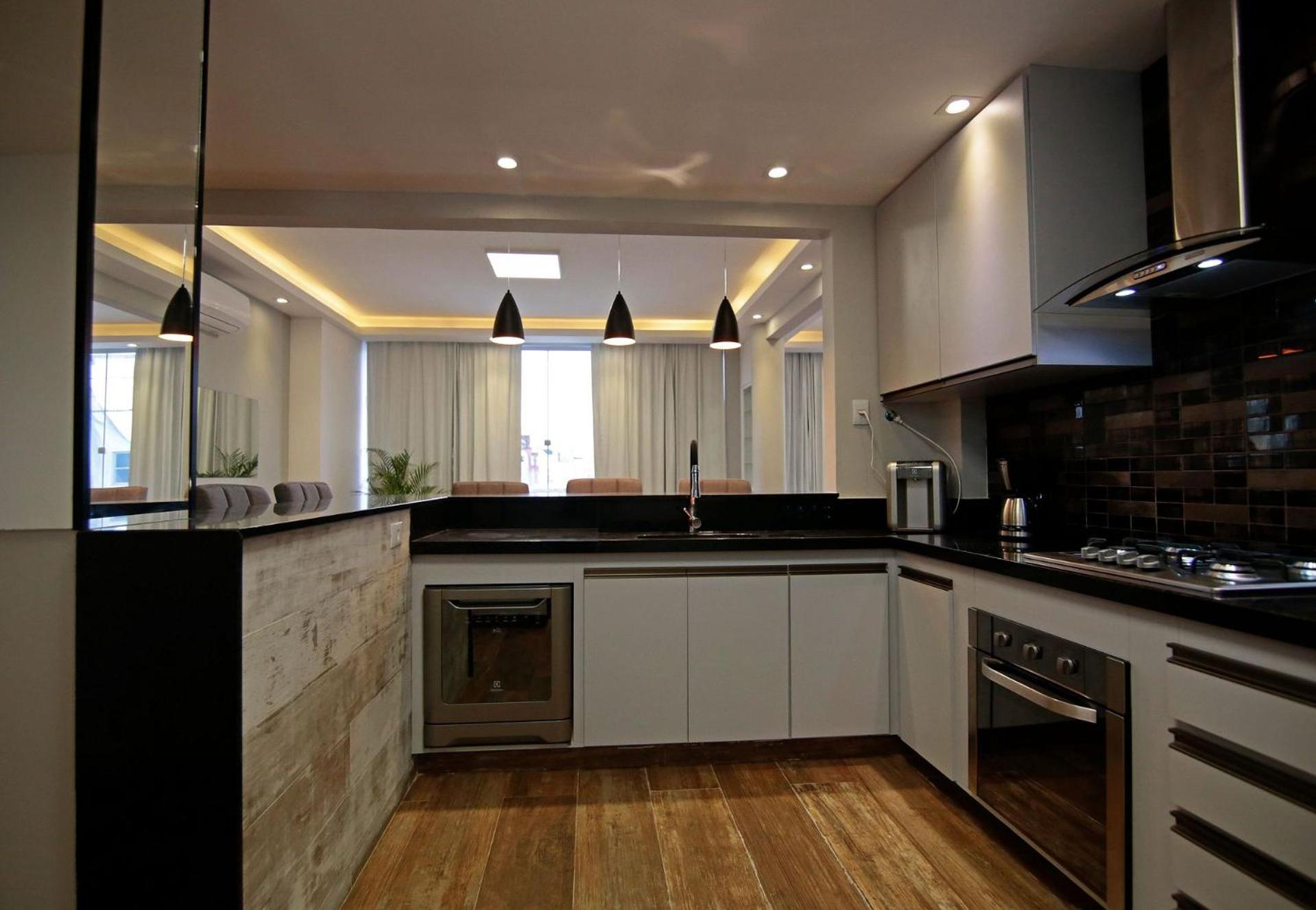 Penthouse with terrace, BBQ and jacuzzi