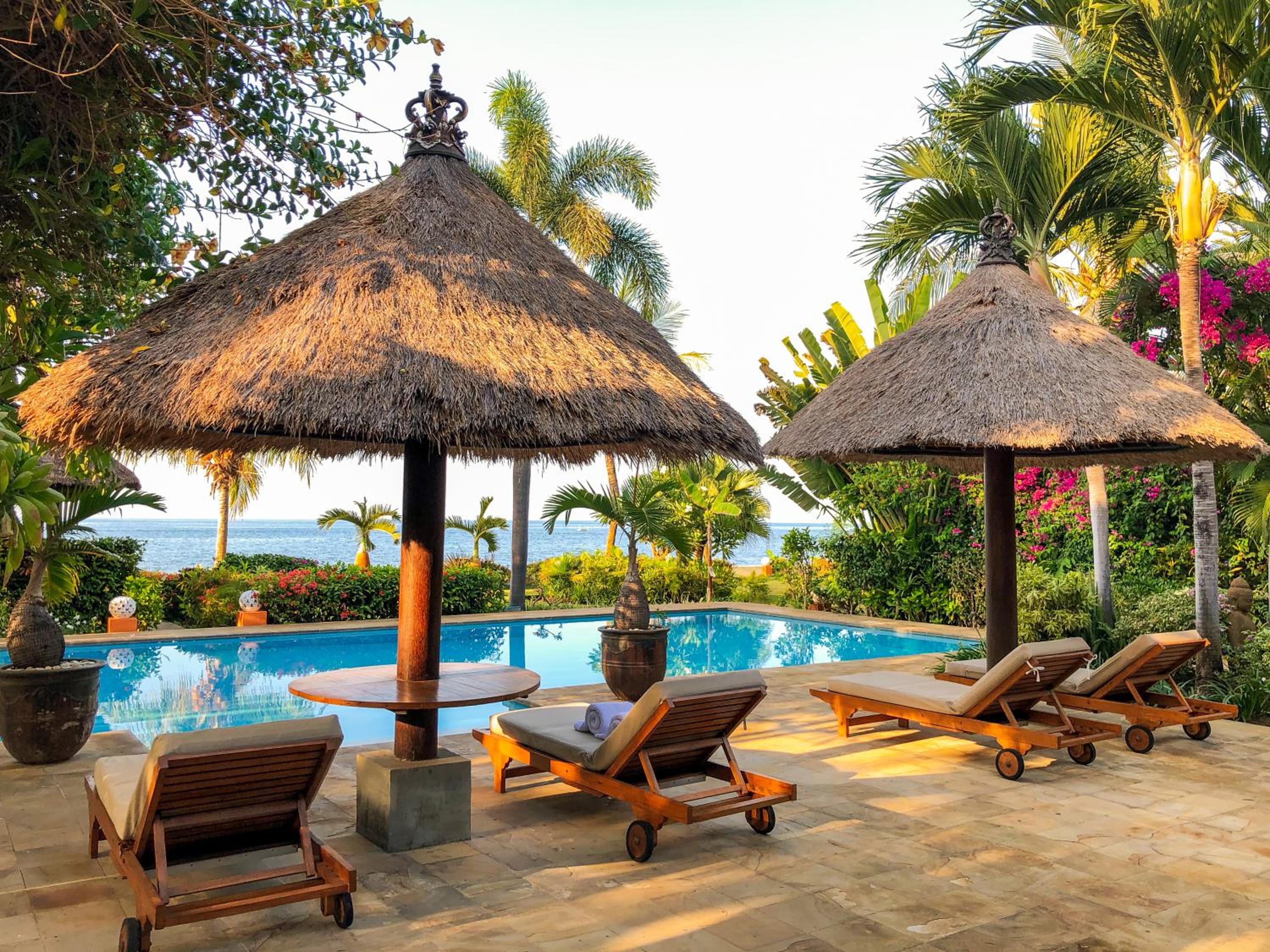 Villa Bidadari - Bali Sea Villas Beachfront and private pool view 2