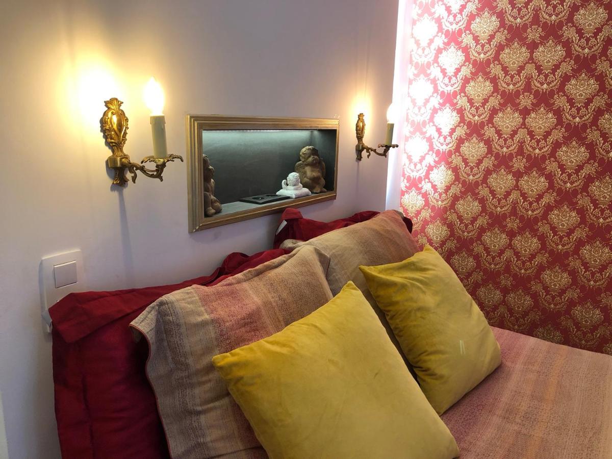 Love Nest Versailles - Unique Louis XIV decoration - Calm location right IN city center
