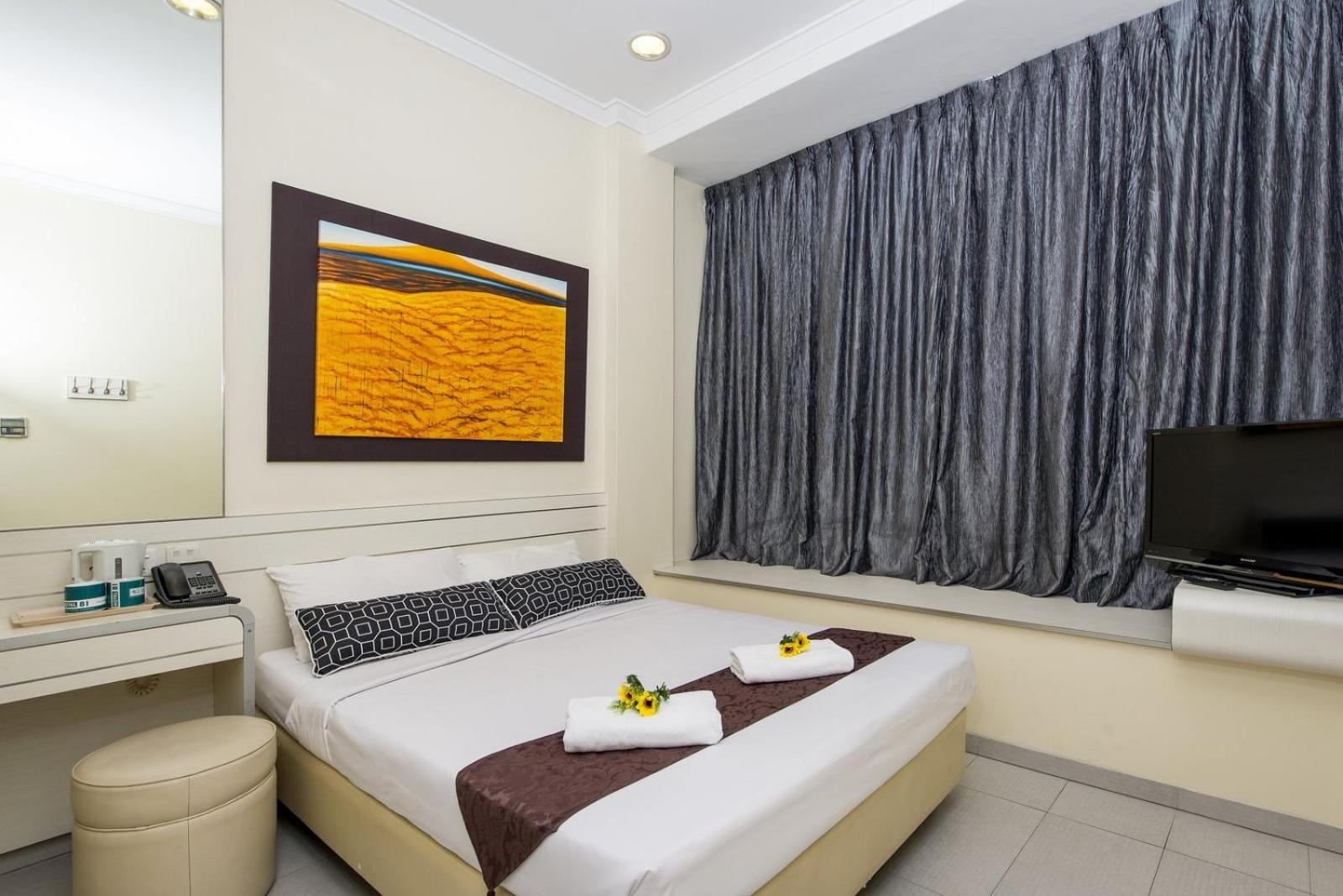 Hotel 81 Elegance-3