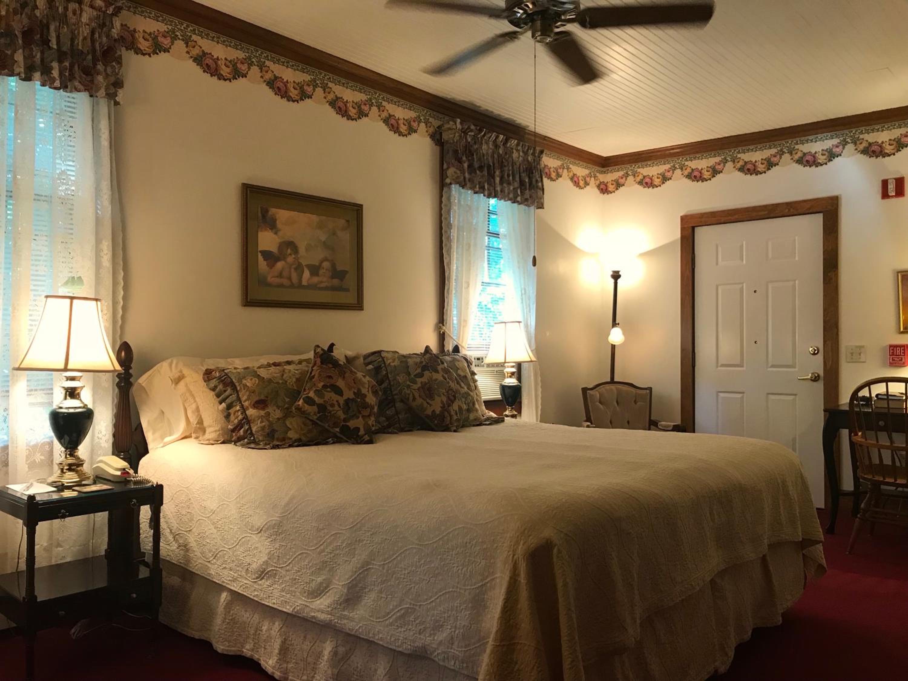 Palmer House Inn