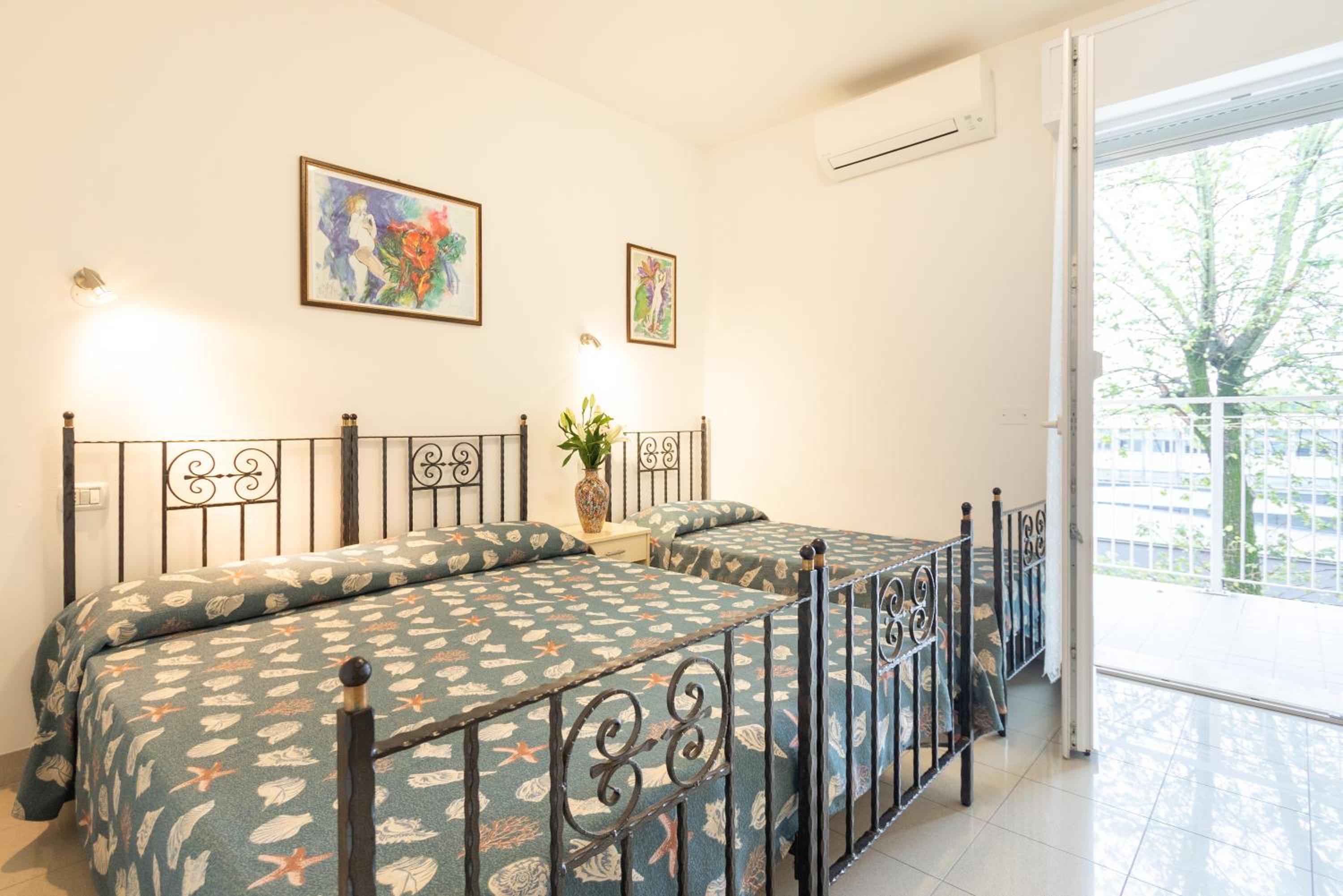 Villa Lucchese view 5