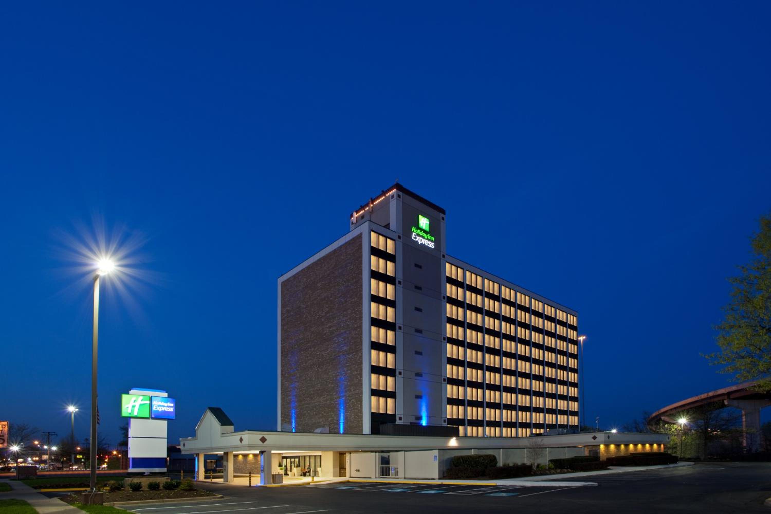 Springfield Vacations - Holiday Inn Express Washington DC SW - Springfield, an IHG Hotel - Property Image 36