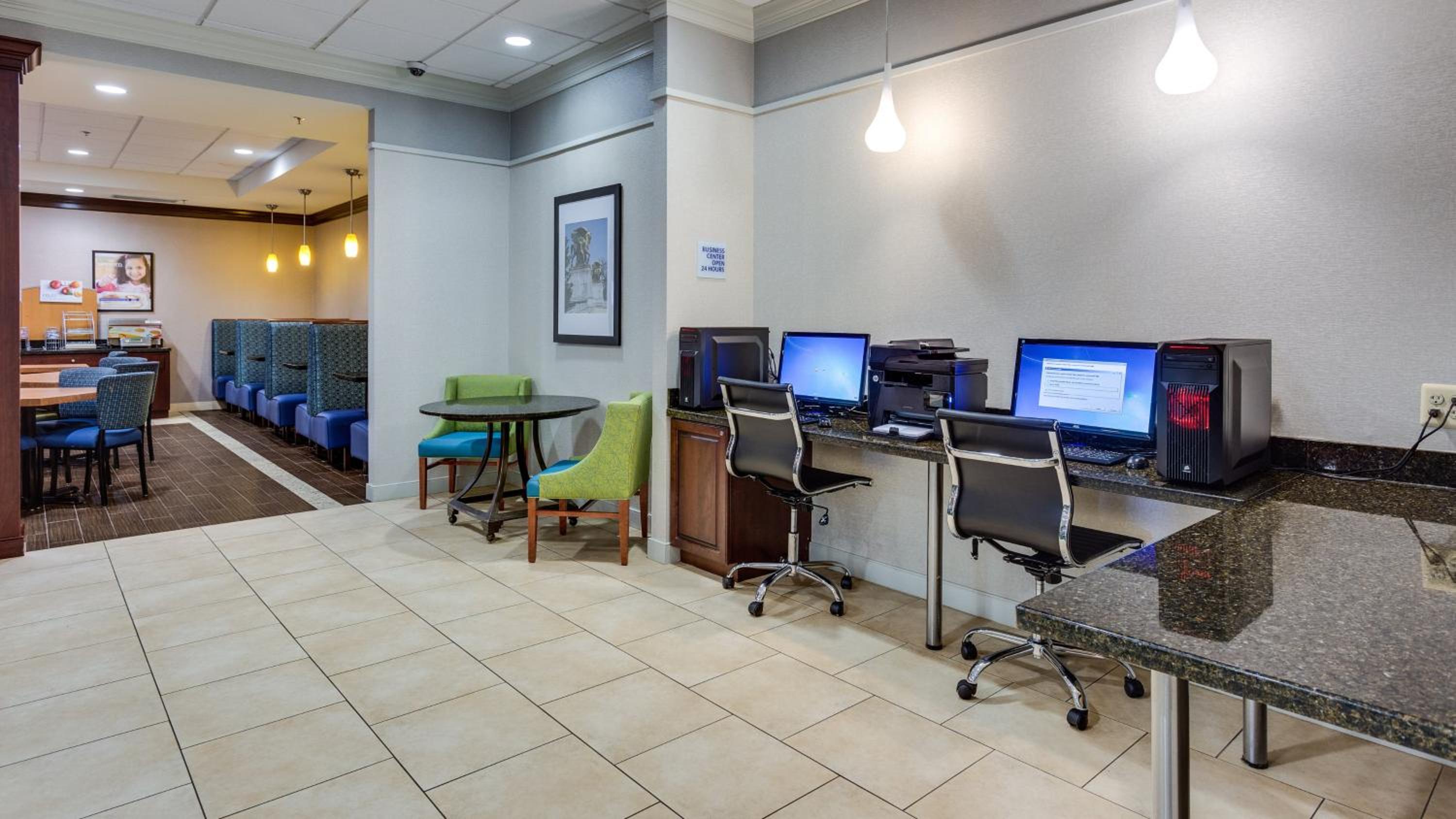 Springfield Vacations - Holiday Inn Express Washington DC SW - Springfield, an IHG Hotel - Property Image 32