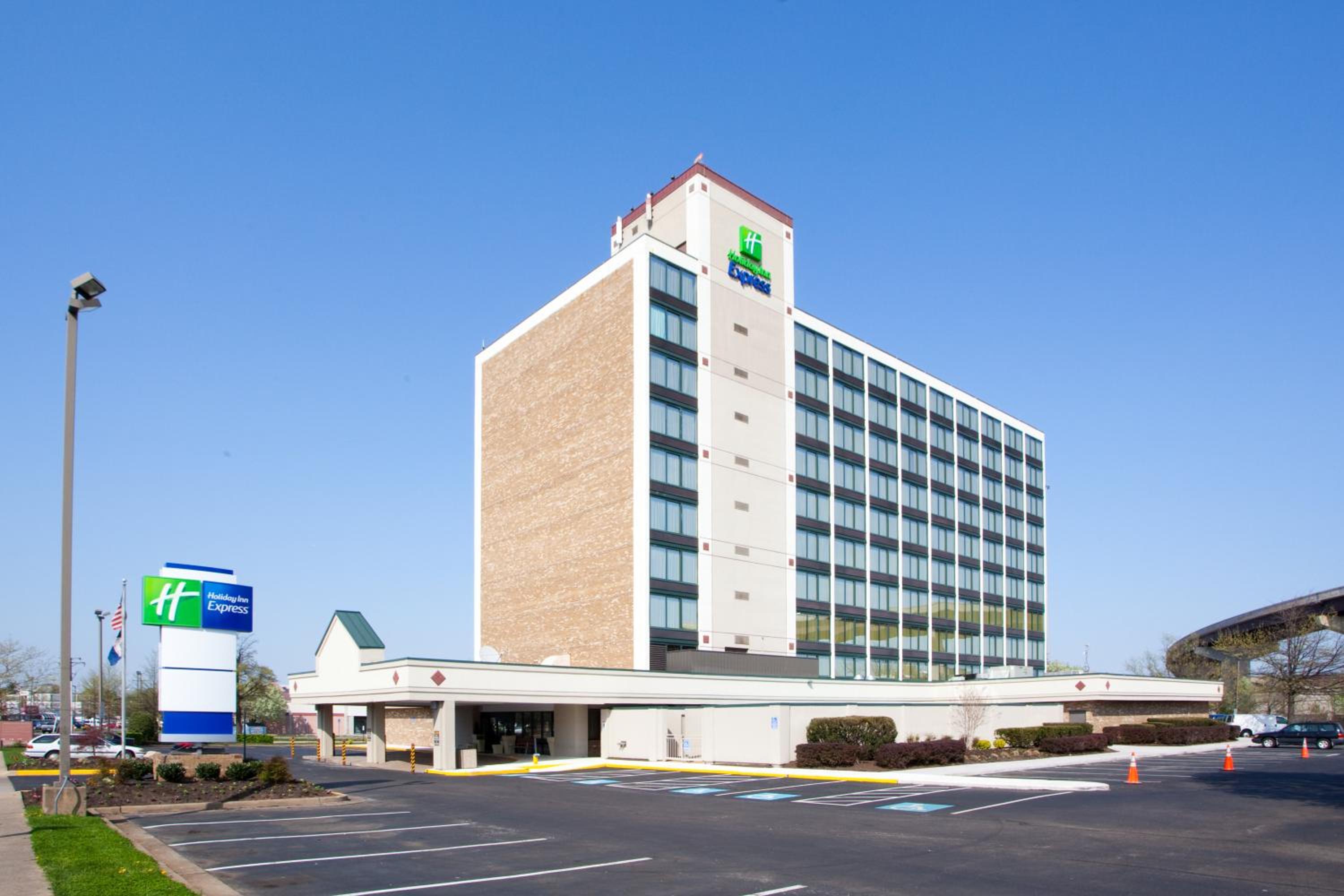 Springfield Vacations - Holiday Inn Express Washington DC SW - Springfield, an IHG Hotel - Property Image 30