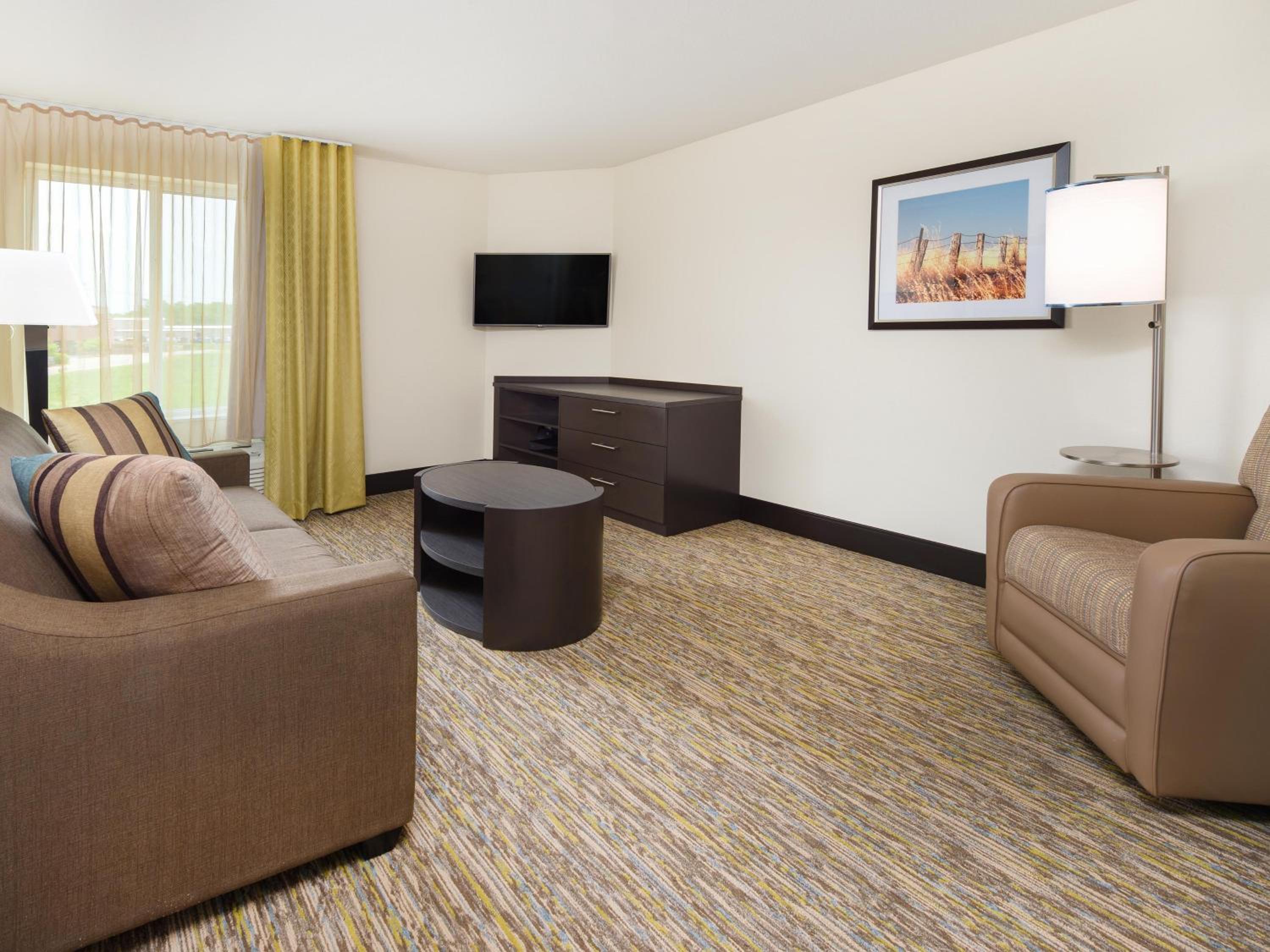Enid Vacations - Candlewood Suites Enid, an IHG Hotel - Property Image 5