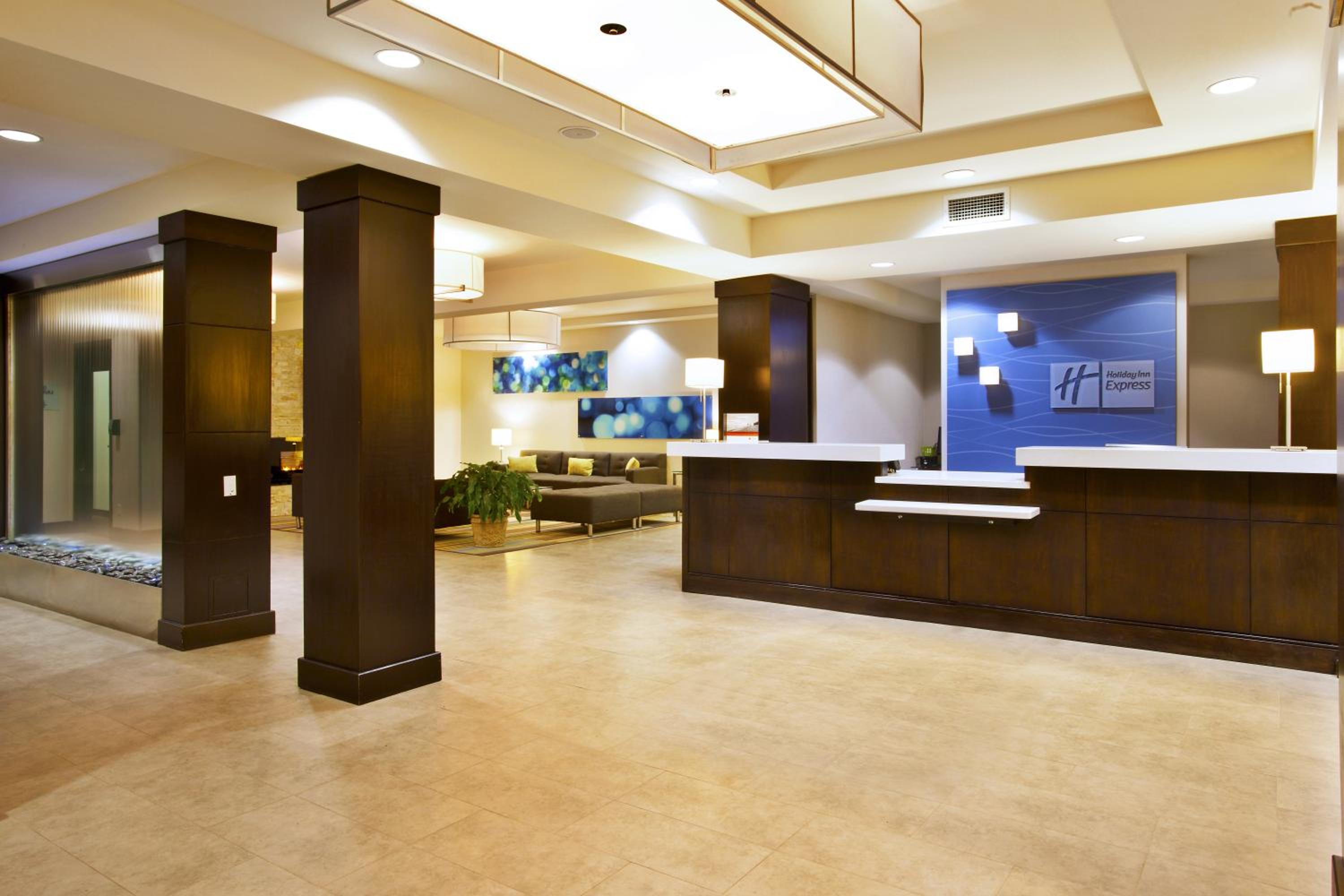 Holiday Inn Express - Sault Ste. Marie, an IHG Hotel-1
