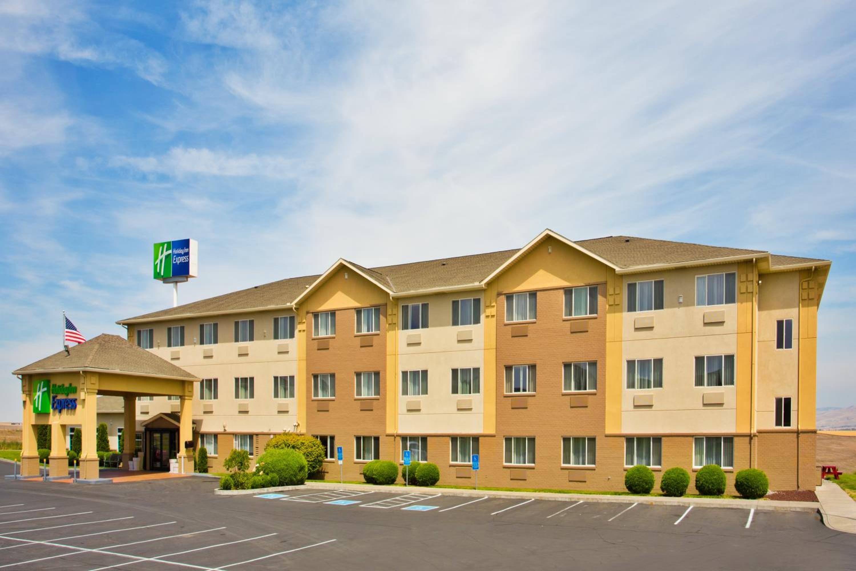 Pendleton Vacations - Holiday Inn Express Pendleton, an IHG Hotel - Property Image 4