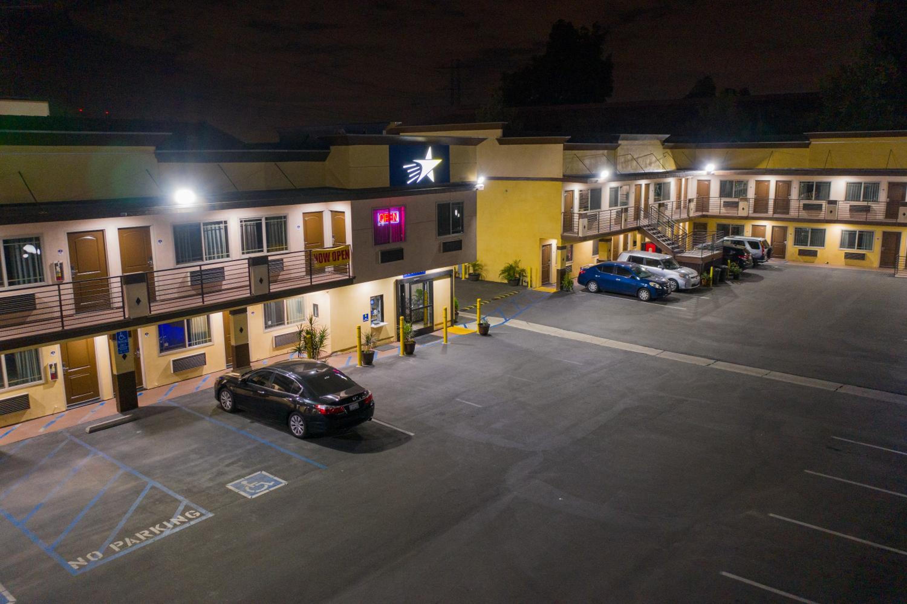 Starlight Inn South El Monte
