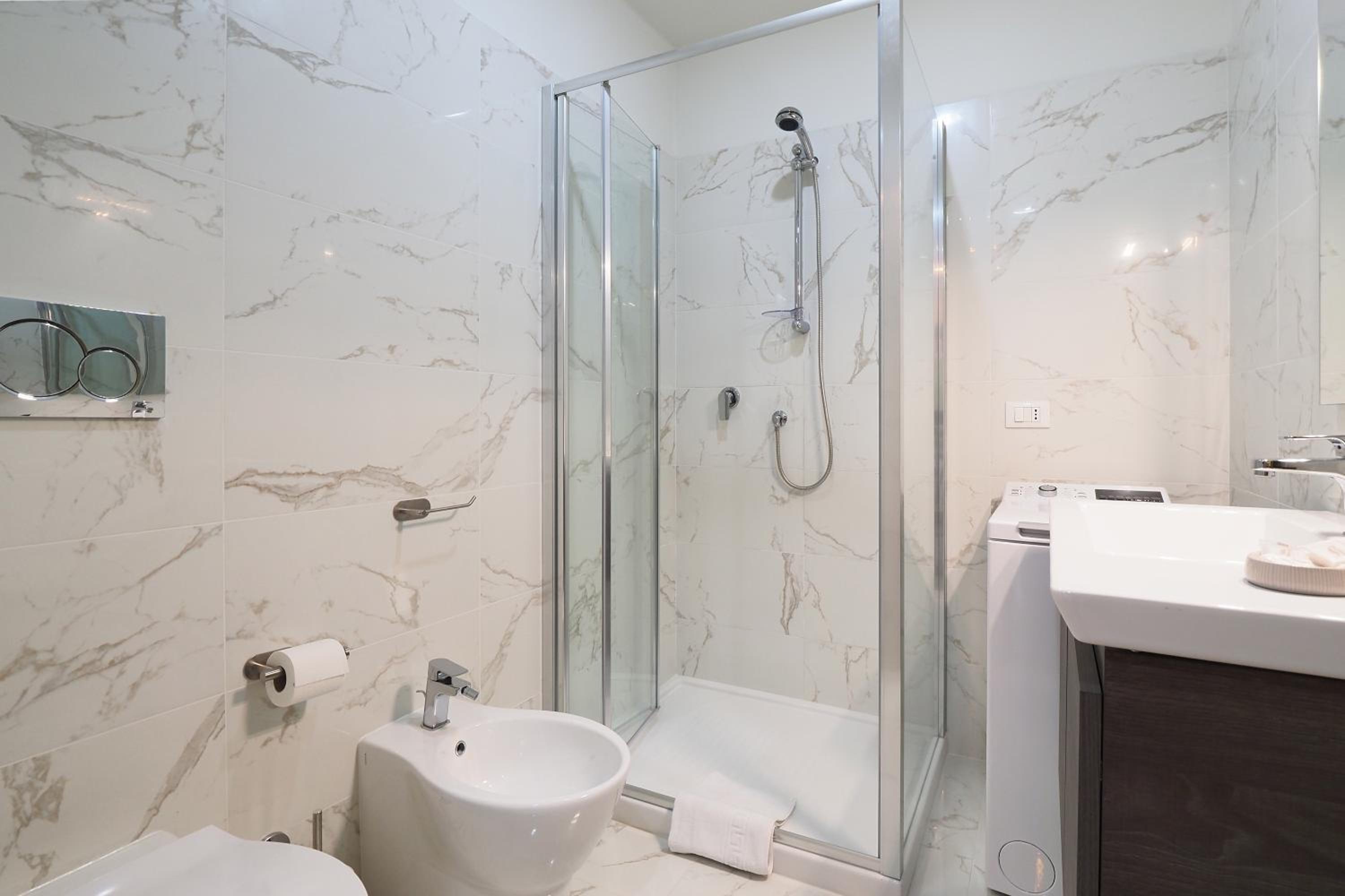 Duomo Luxury Apartment III
