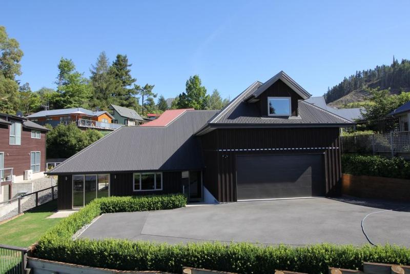 38 St James Avenue view 2