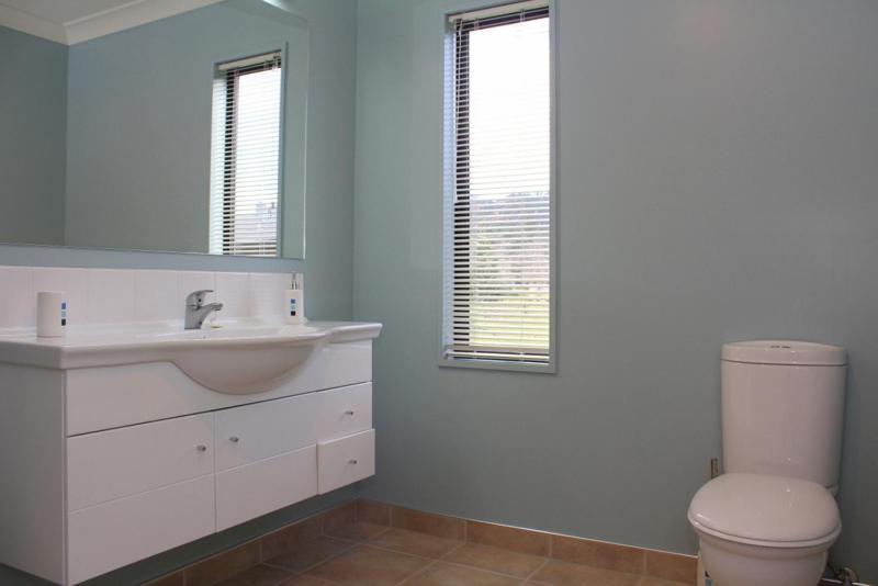 6 Mt Isobel Place view 3
