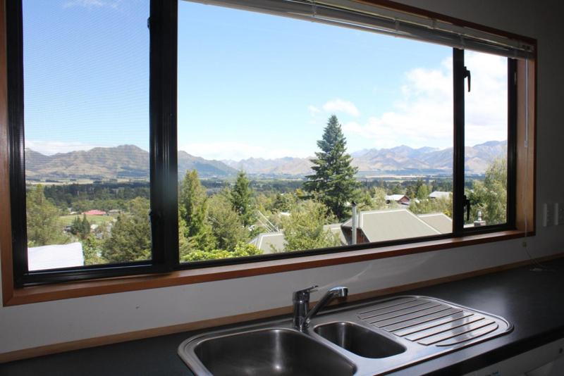 12 Oregon Heights view 2