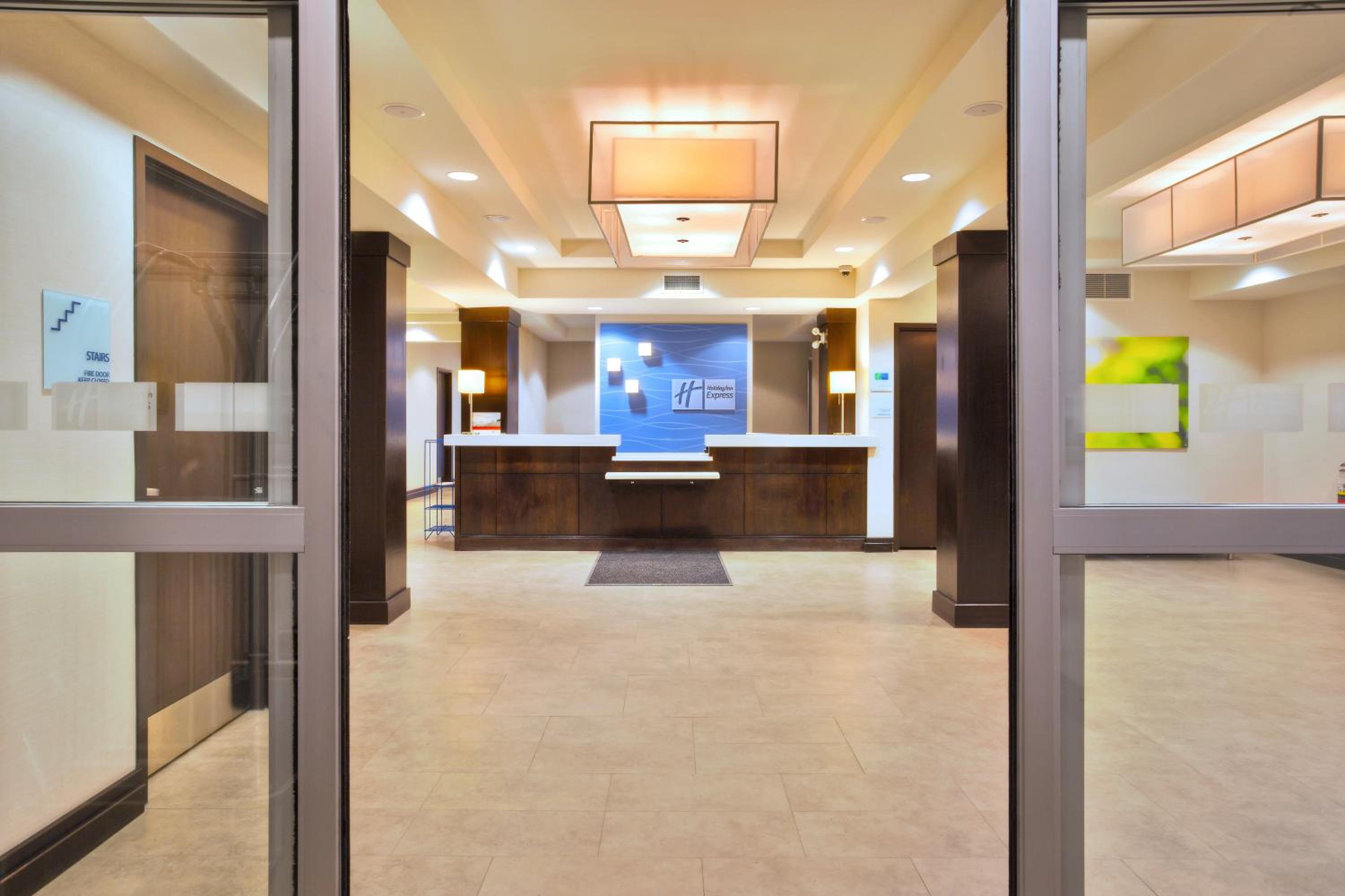 Holiday Inn Express - Sault Ste. Marie, an IHG Hotel-3