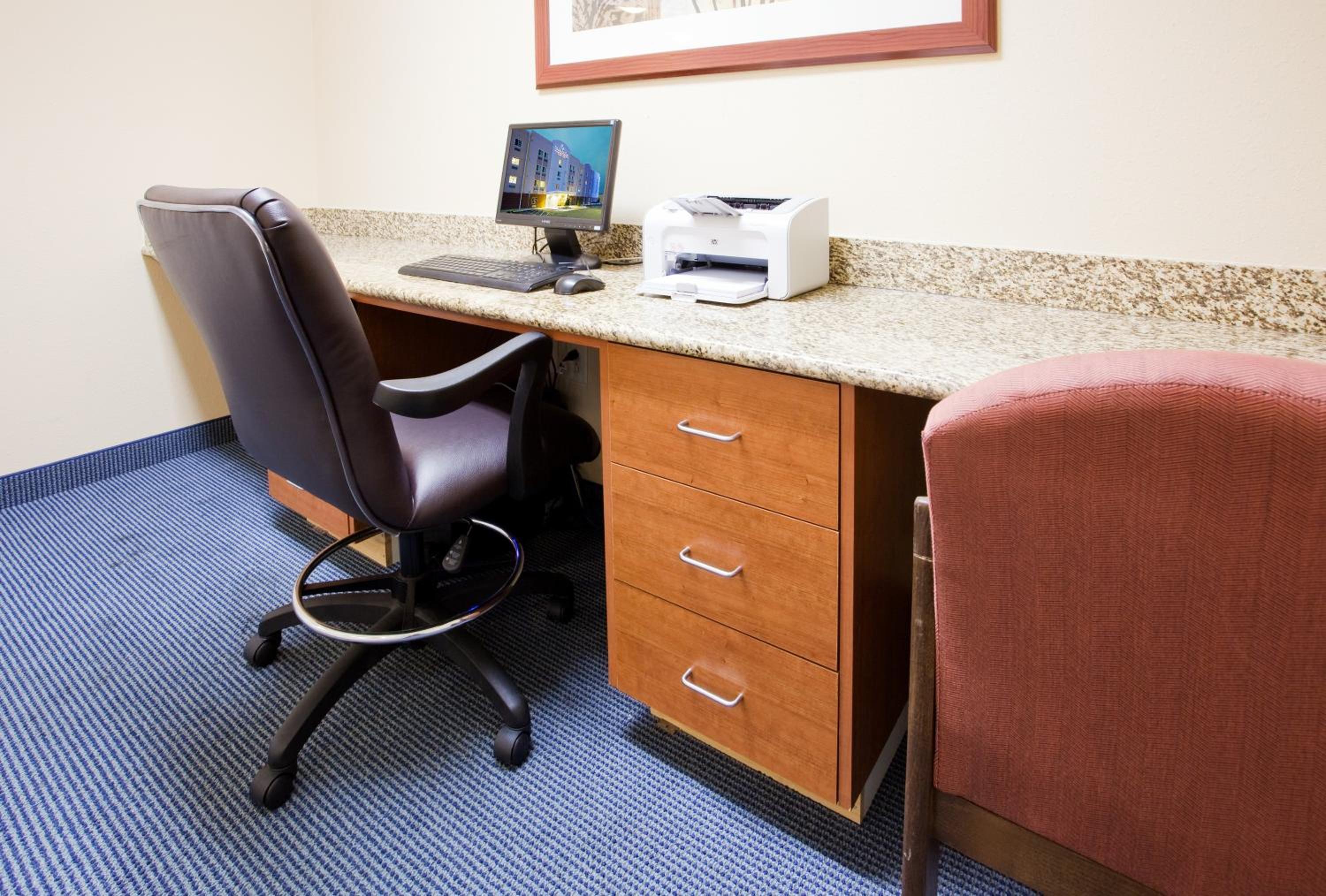 Jacksonville Vacations - Candlewood Suites Jacksonville, an IHG Hotel - Property Image 4