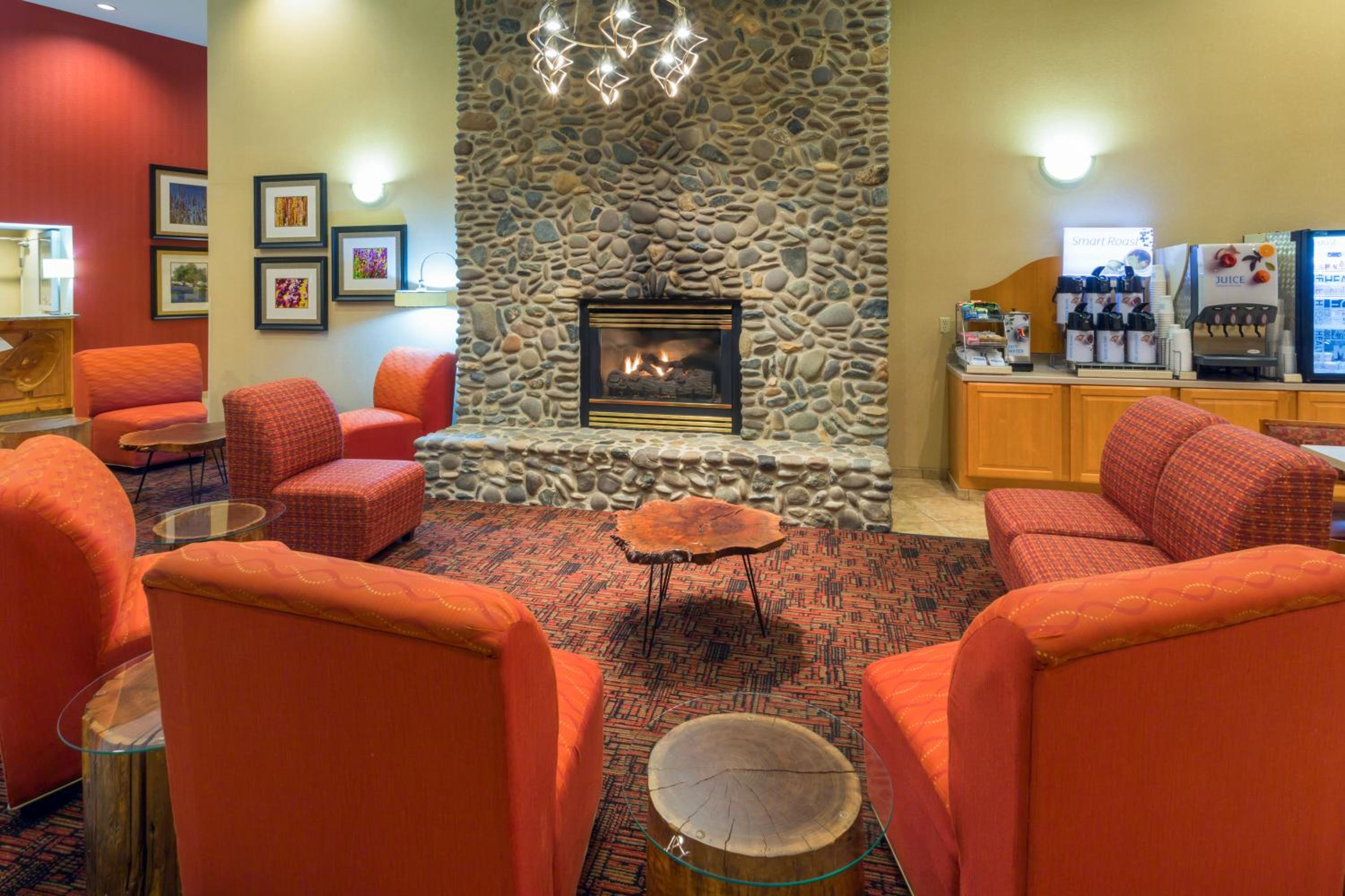 Roseburg Vacations - Holiday Inn Express Roseburg, an IHG Hotel - Property Image 8