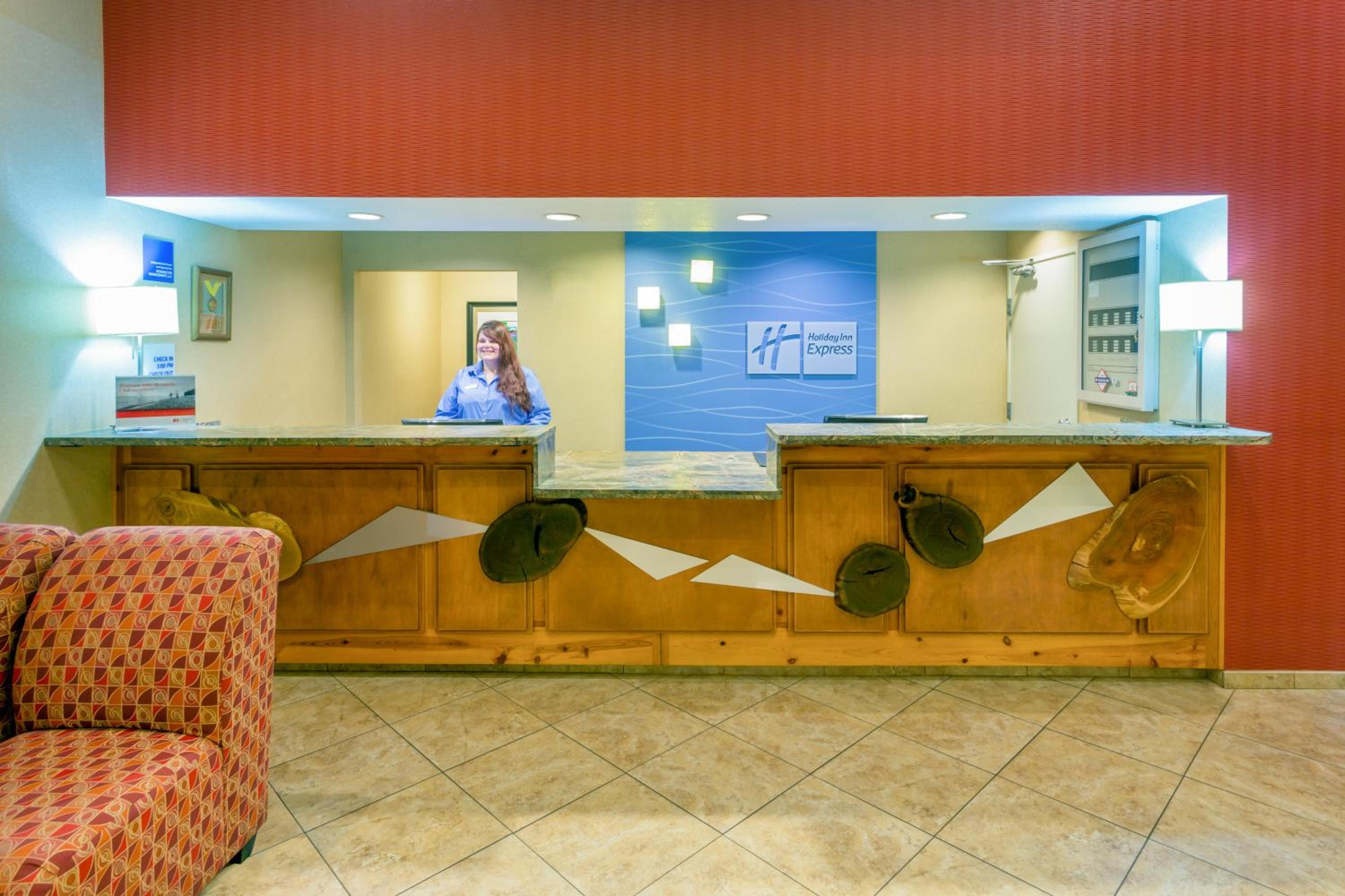 Roseburg Vacations - Holiday Inn Express Roseburg, an IHG Hotel - Property Image 11