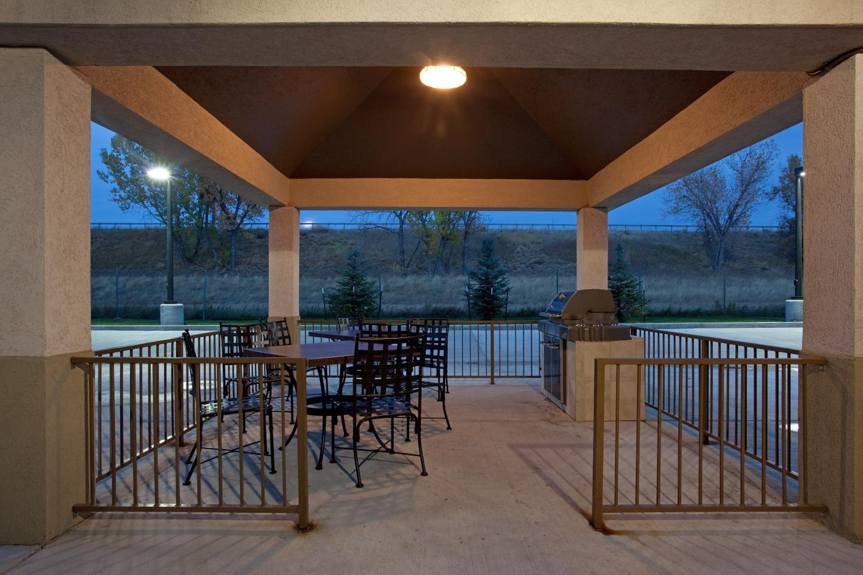 Sheridan Vacations - Candlewood Suites Sheridan, an IHG Hotel - Property Image 6