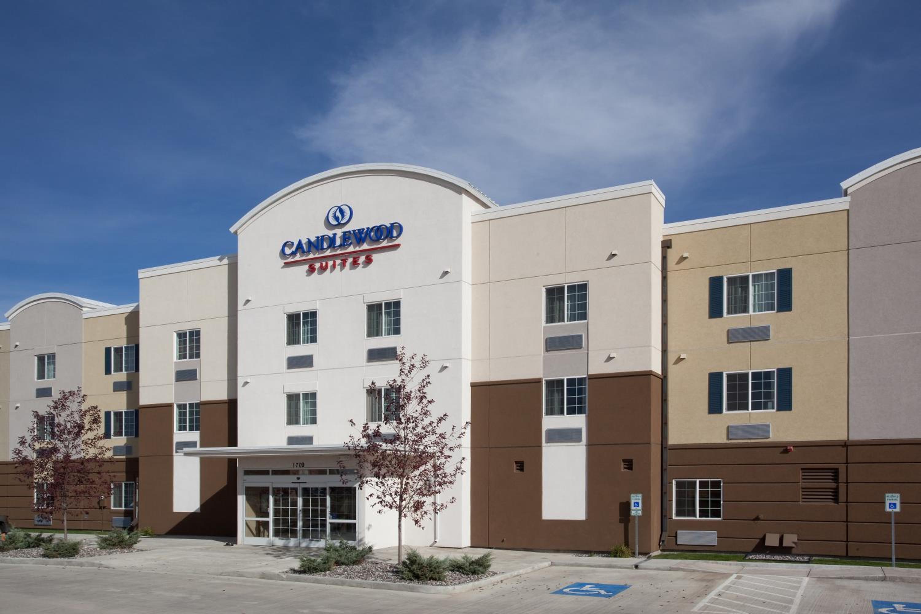 Sheridan Vacations - Candlewood Suites Sheridan, an IHG Hotel - Property Image 4