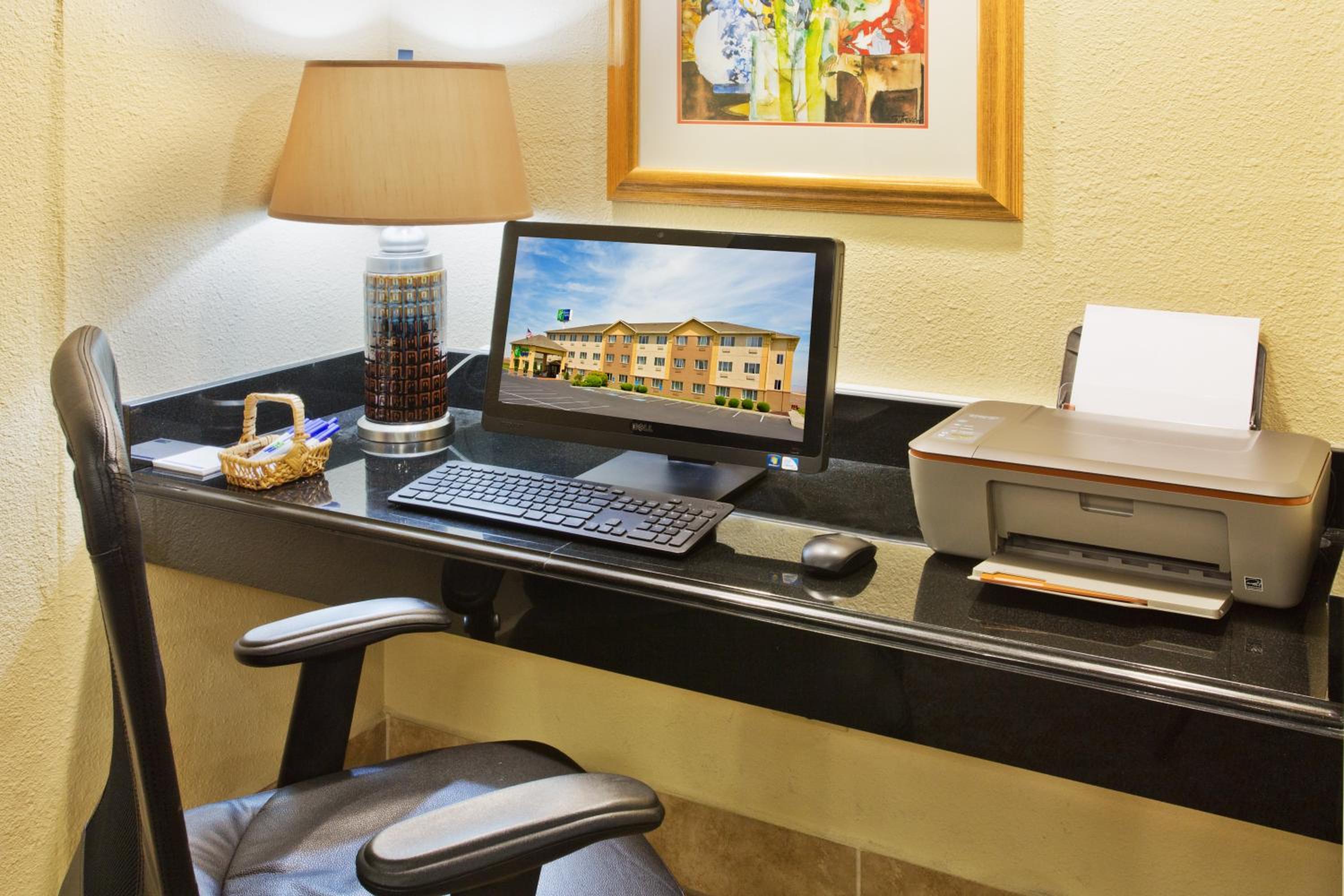 Pendleton Vacations - Holiday Inn Express Pendleton, an IHG Hotel - Property Image 3