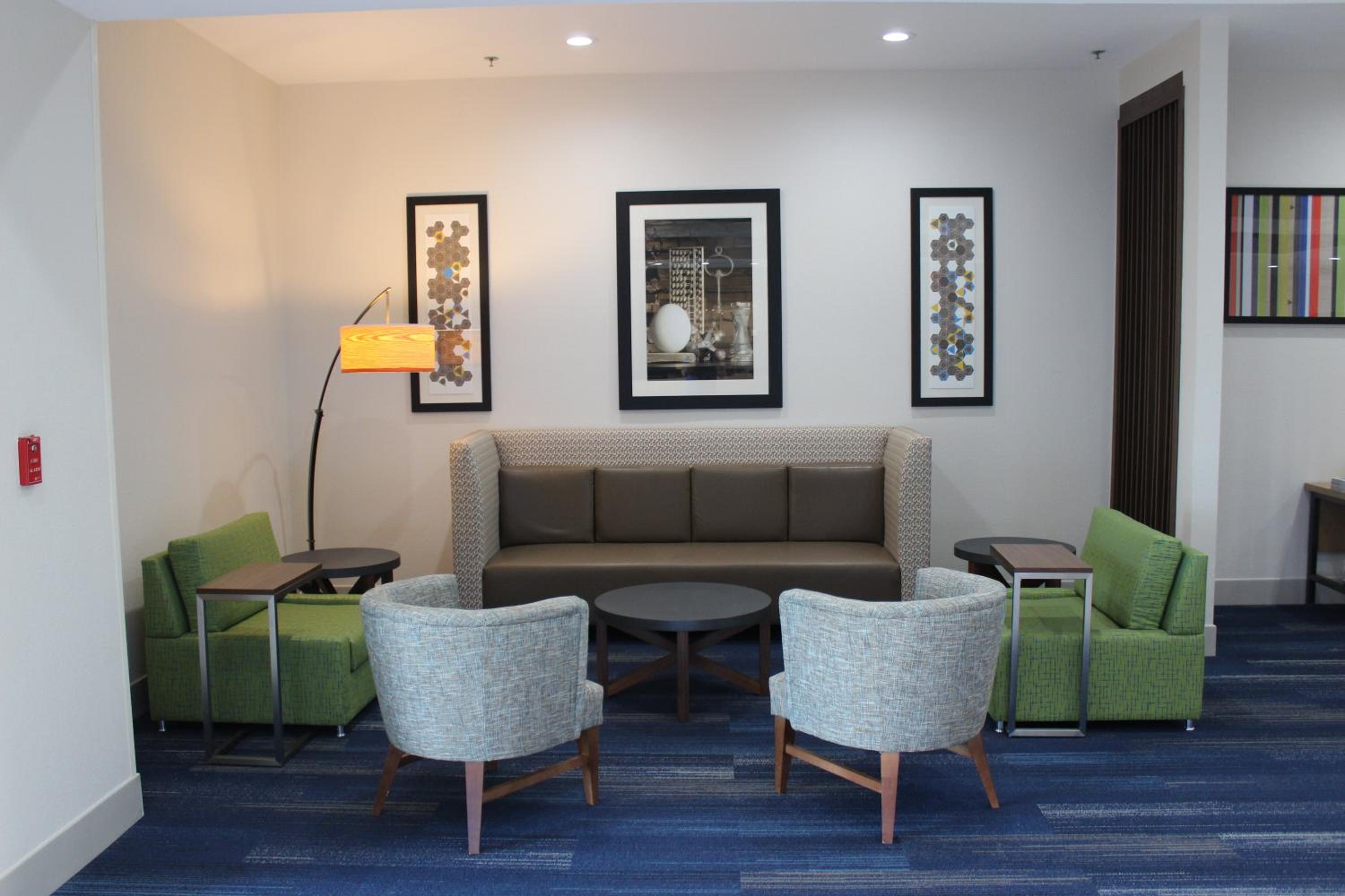 Dallas / Fort Worth Vacations - Holiday Inn Express Hotel  Suites Mansfield, an IHG Hotel - Property Image 5