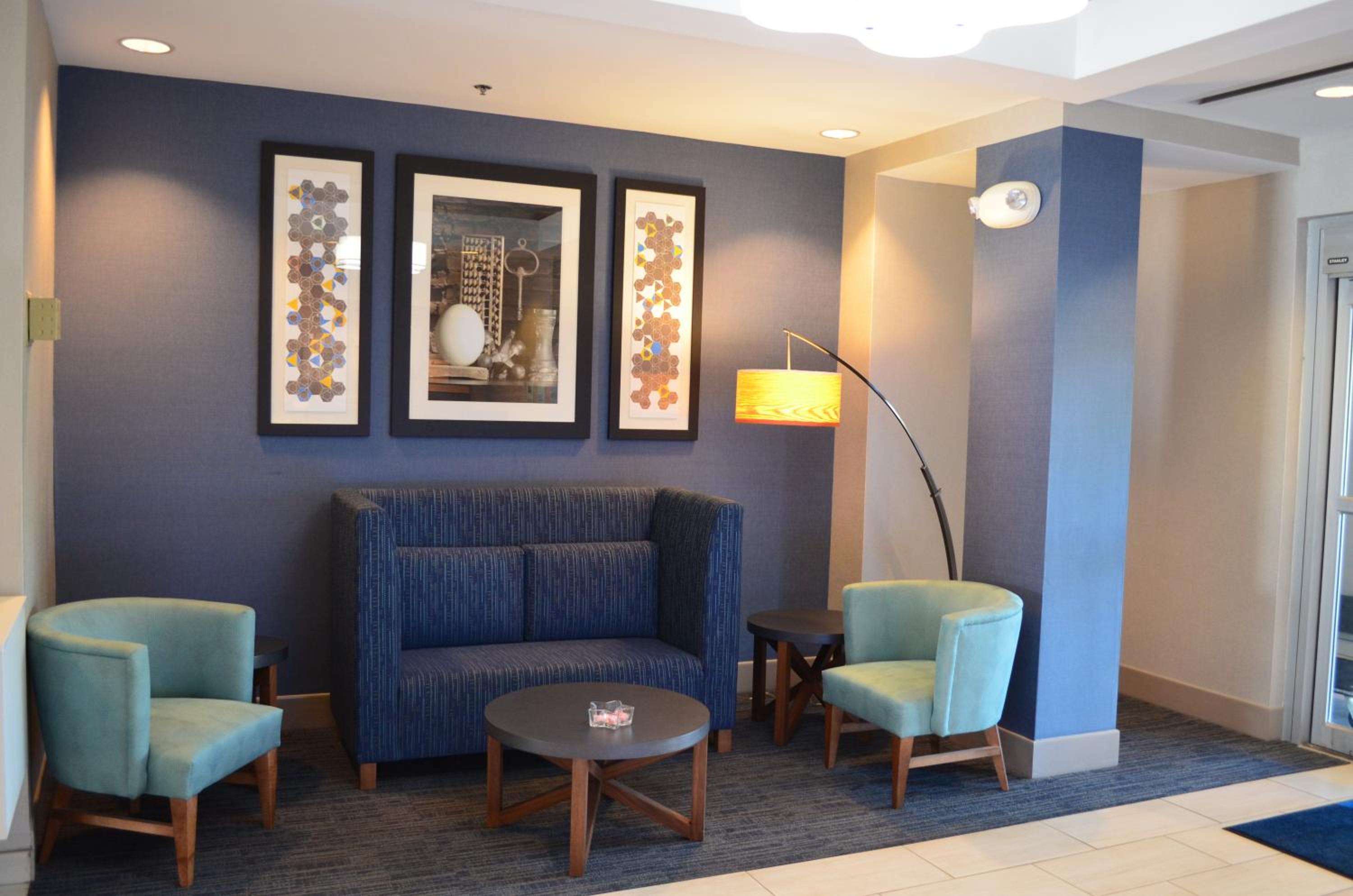 Oxford Vacations - Holiday Inn Express Hotel  Suites Anniston/Oxford, an IHG Hotel - Property Image 2