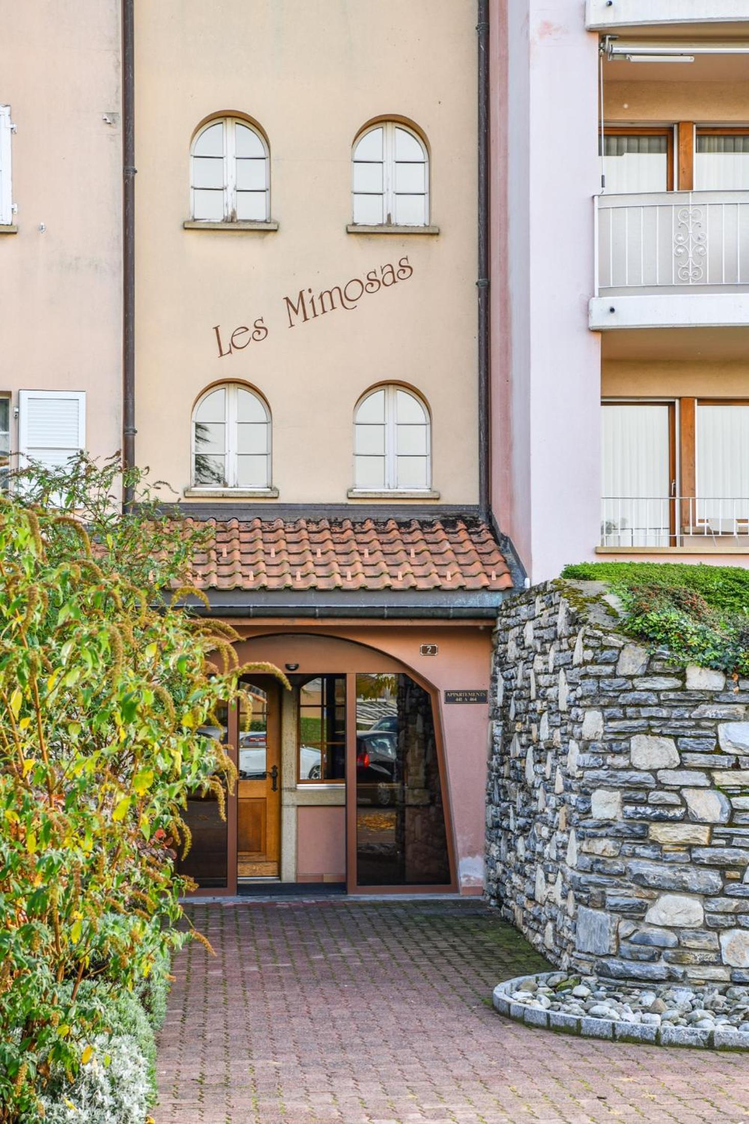 Charming and comfortable studio ideally located in Saillon view 2