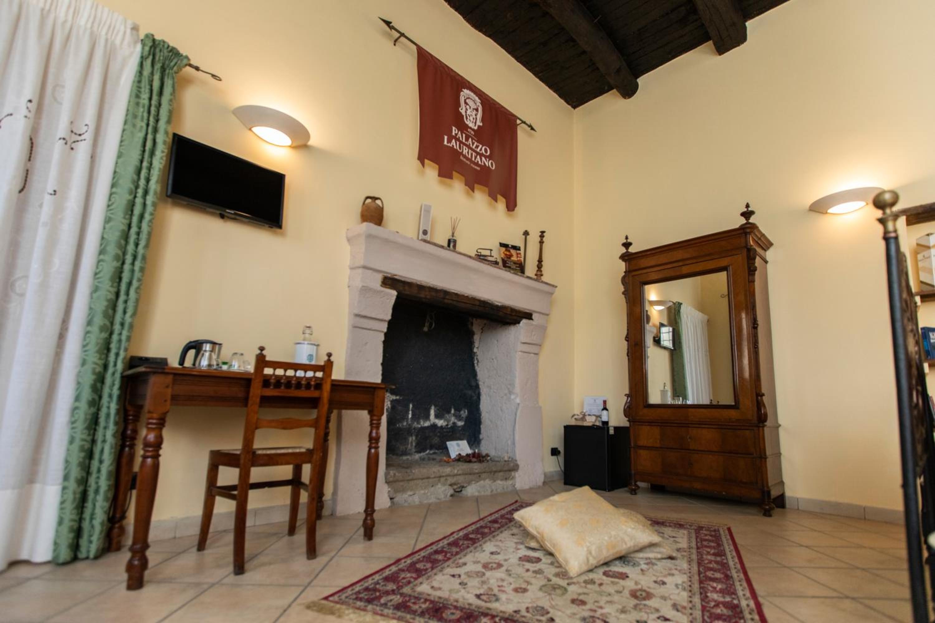 Palazzo Lauritano