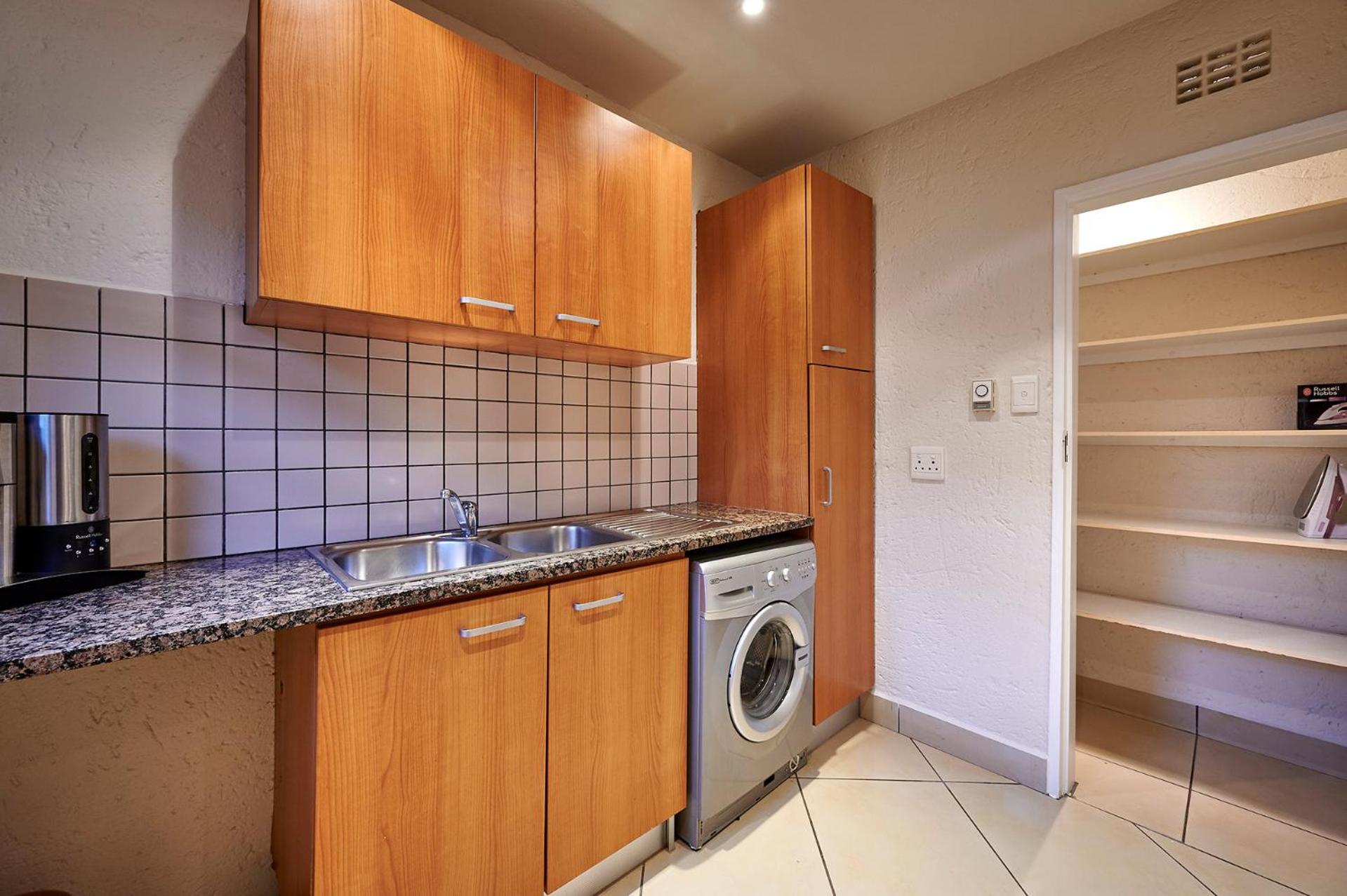 Dynasty Forest Sandown Serviced Apartments & Self Catering Hotel