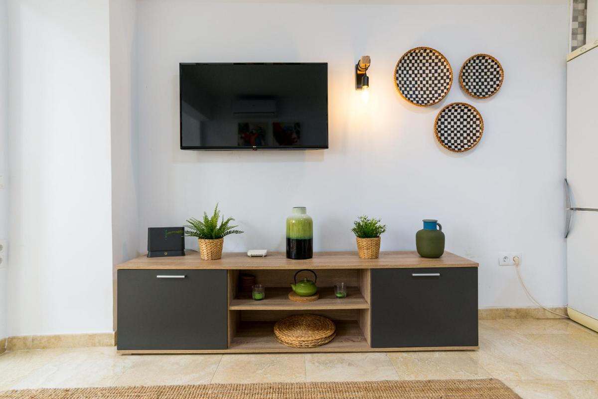 MP5-Just Renovated Apartment Right on the Beach photo 2