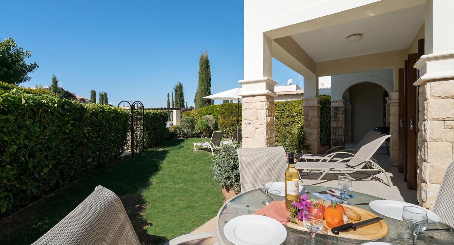 2 bedroom Apartment Helena with private garden, Aphrodite Hills Resort view 4