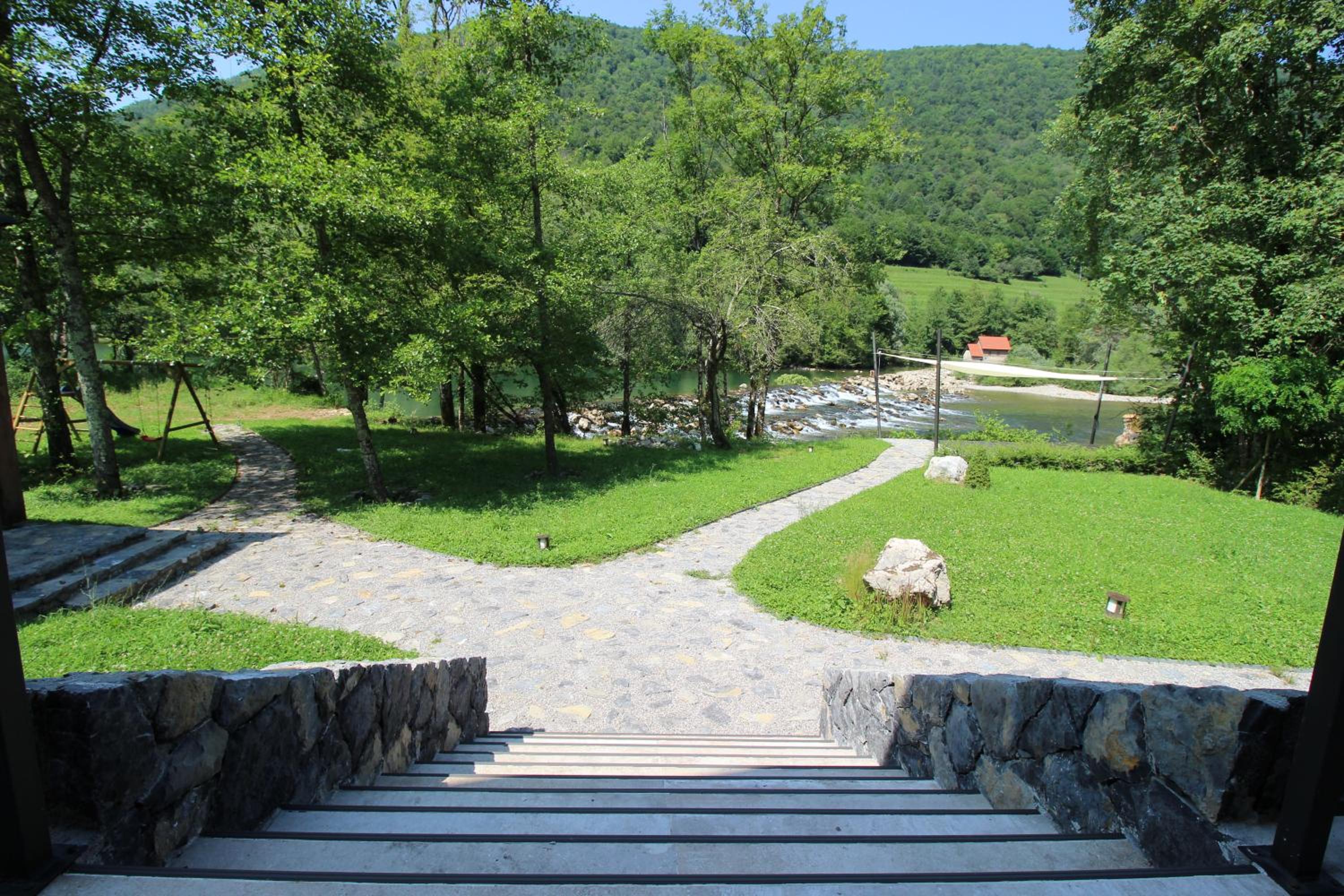 Photo 23