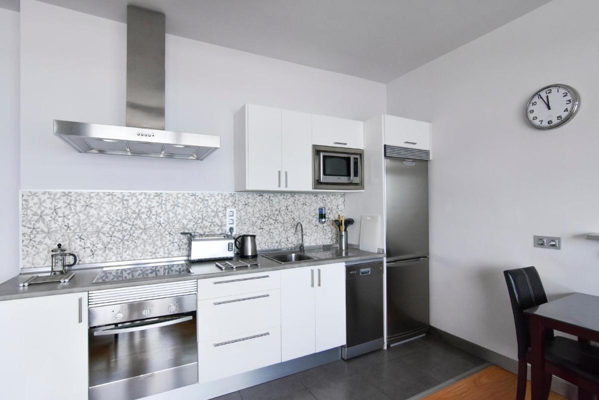 Seafront Terrace Home Las Canteras Beach - Wifi photo 5