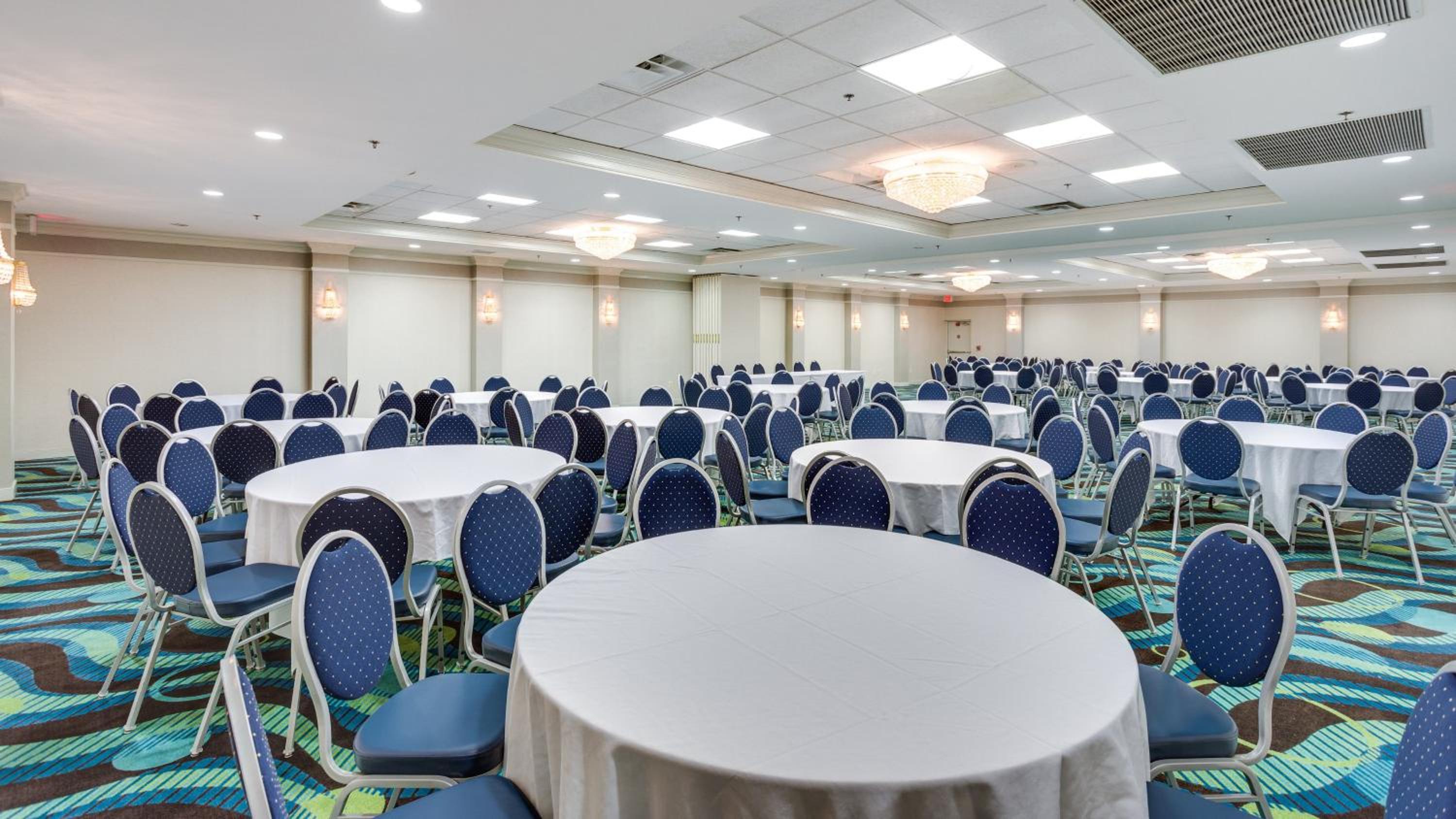 Springfield Vacations - Holiday Inn Express Washington DC SW - Springfield, an IHG Hotel - Property Image 35