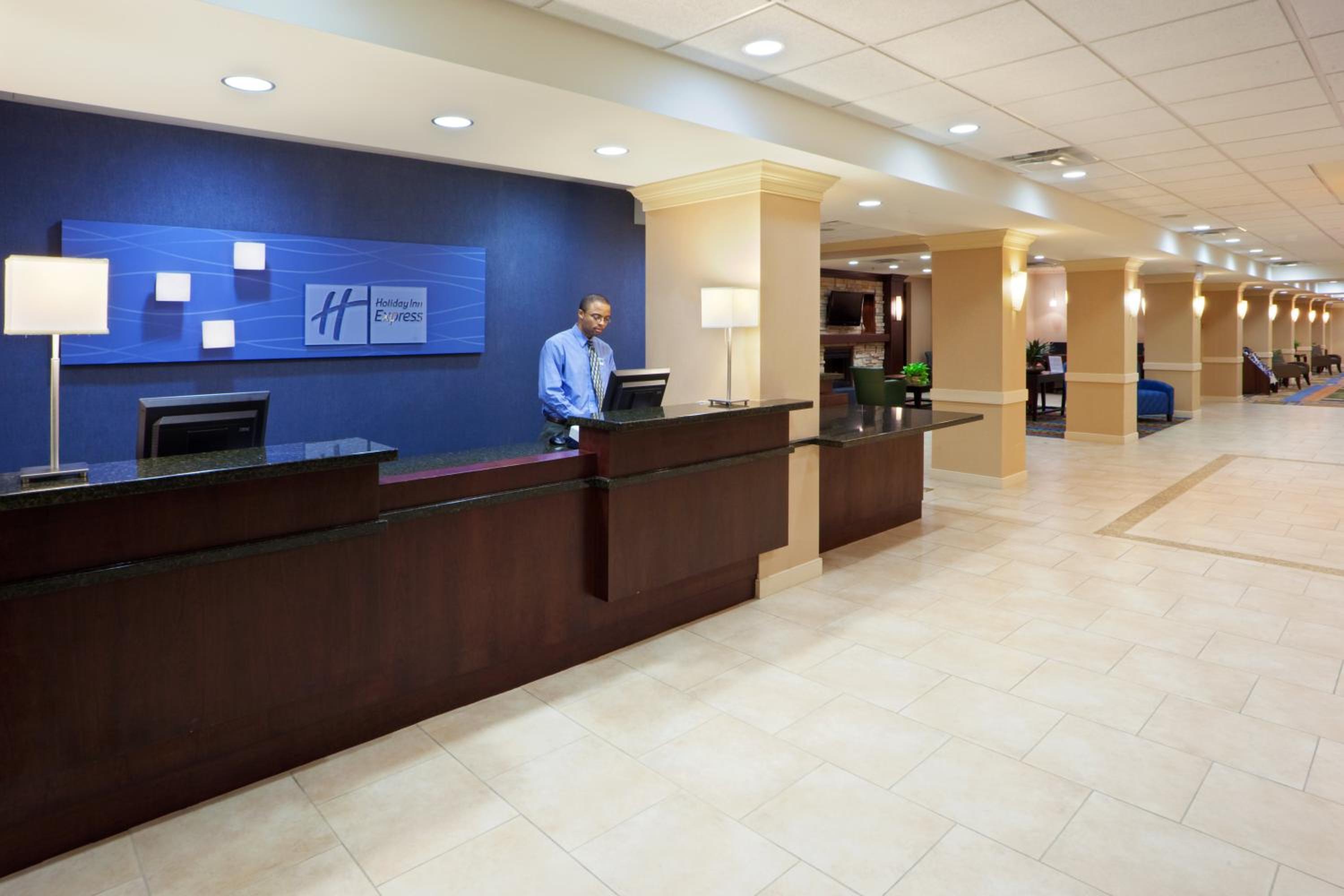 Springfield Vacations - Holiday Inn Express Washington DC SW - Springfield, an IHG Hotel - Property Image 38
