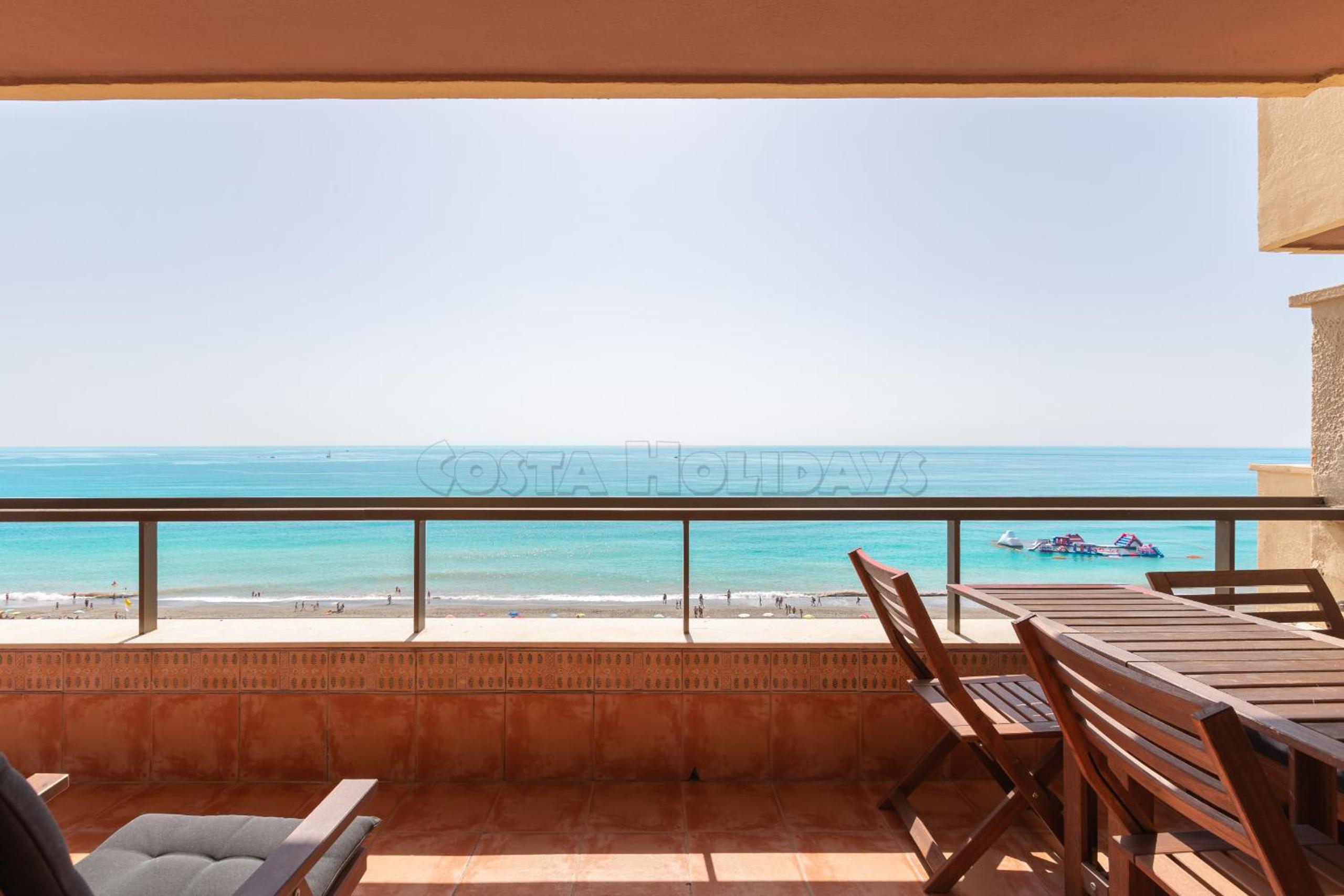 Los Reales 8C photo 2