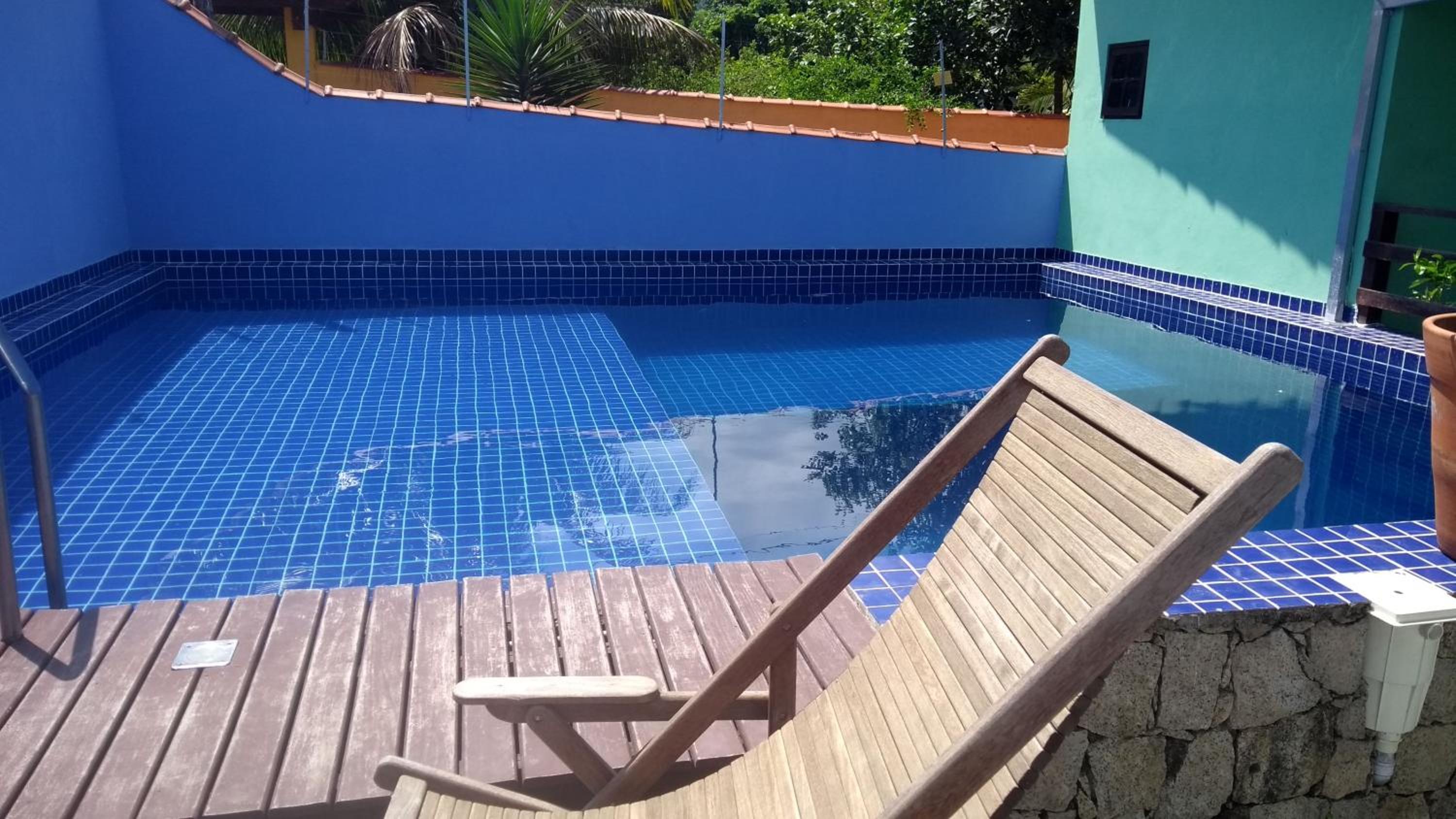 Hélio's Cháles