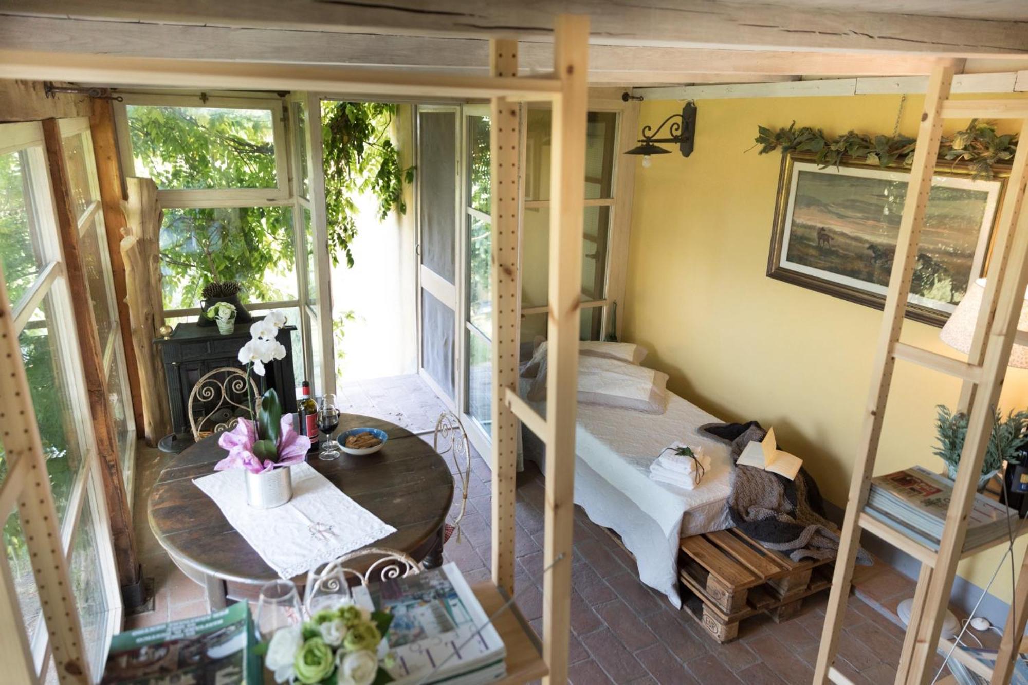 Alpaca country house