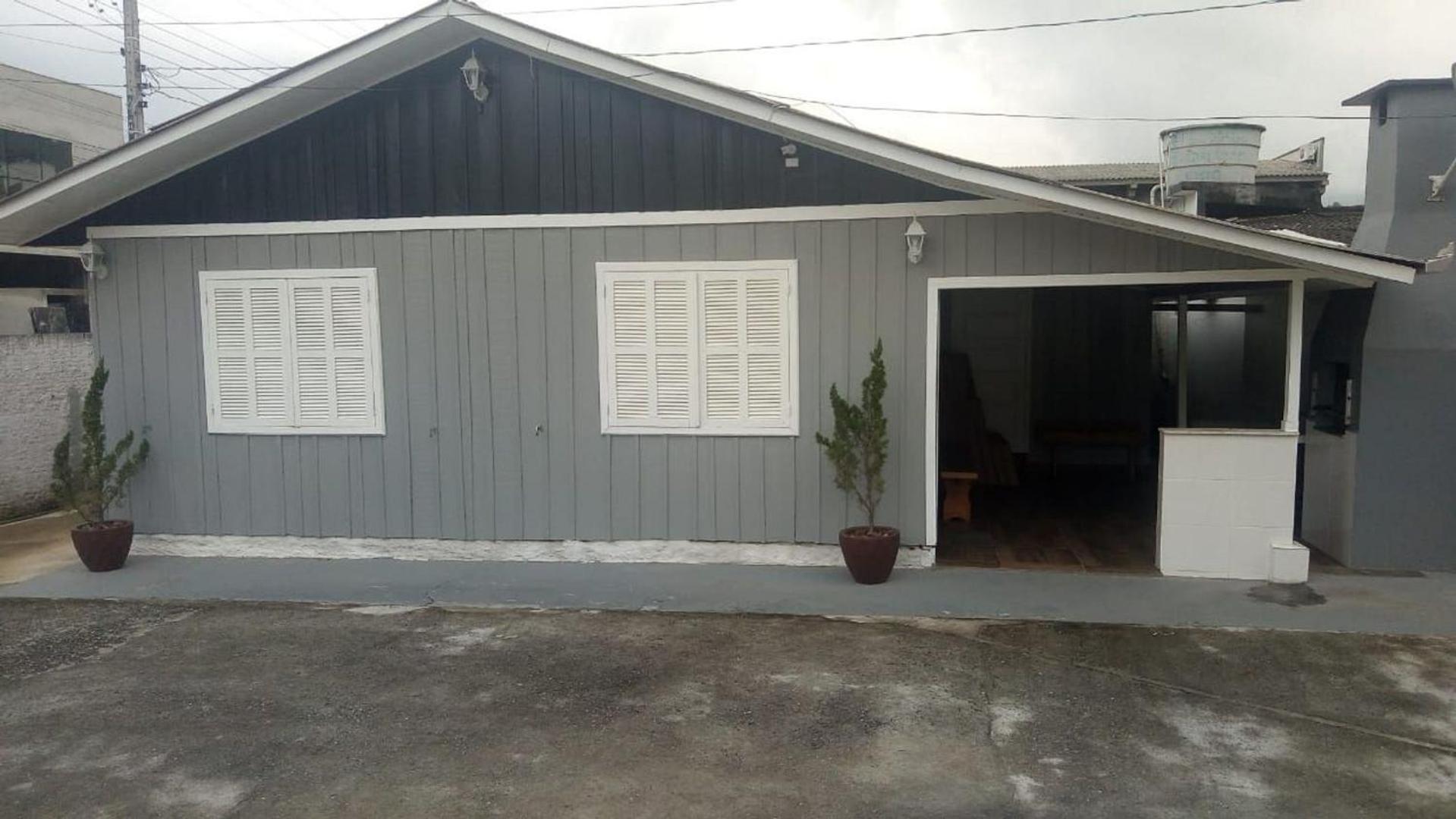 DK1 - CASA CoM 3 DORM COM PISCINA BRUNO KLEMTZ