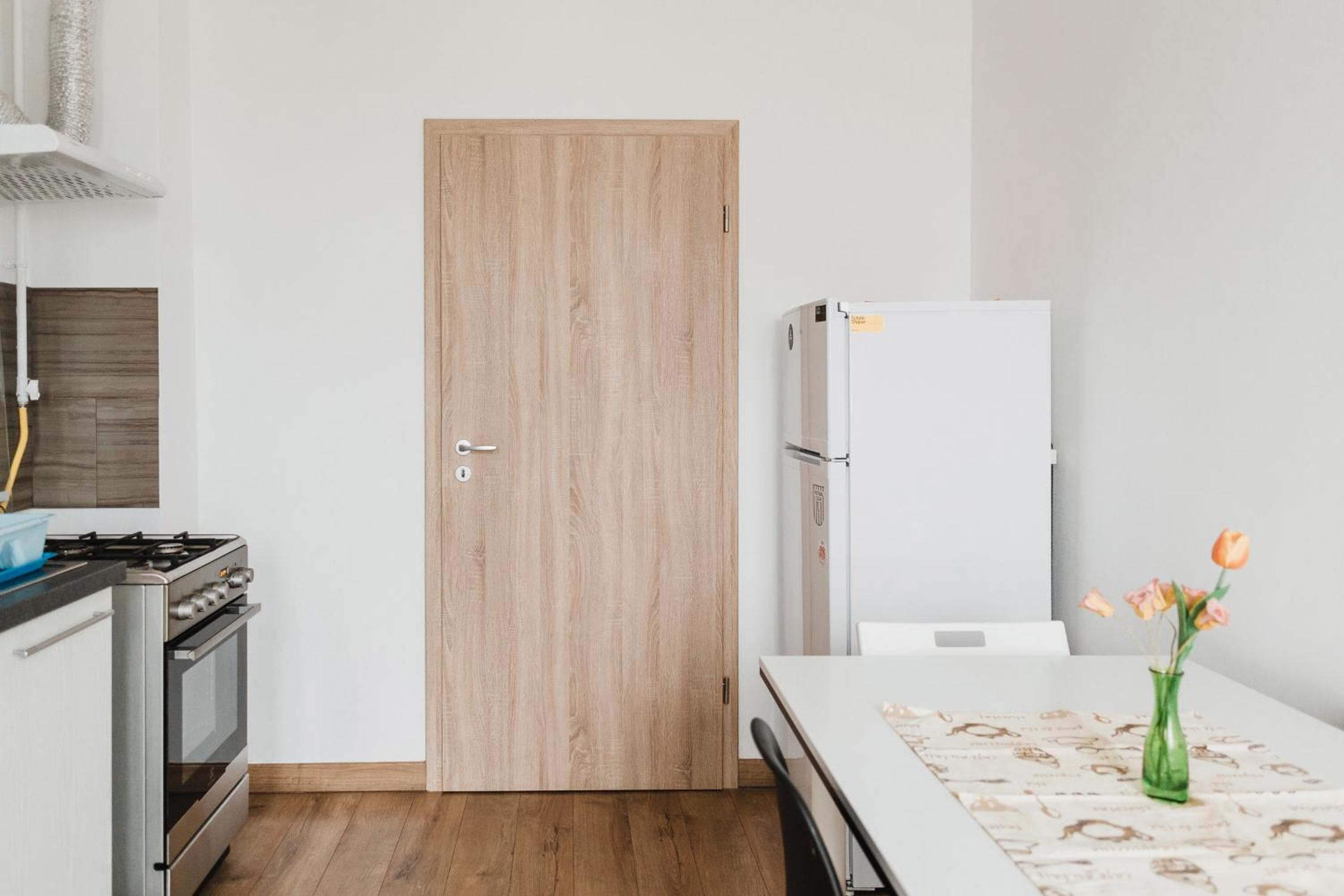 City view apartment with FREE parking view 5